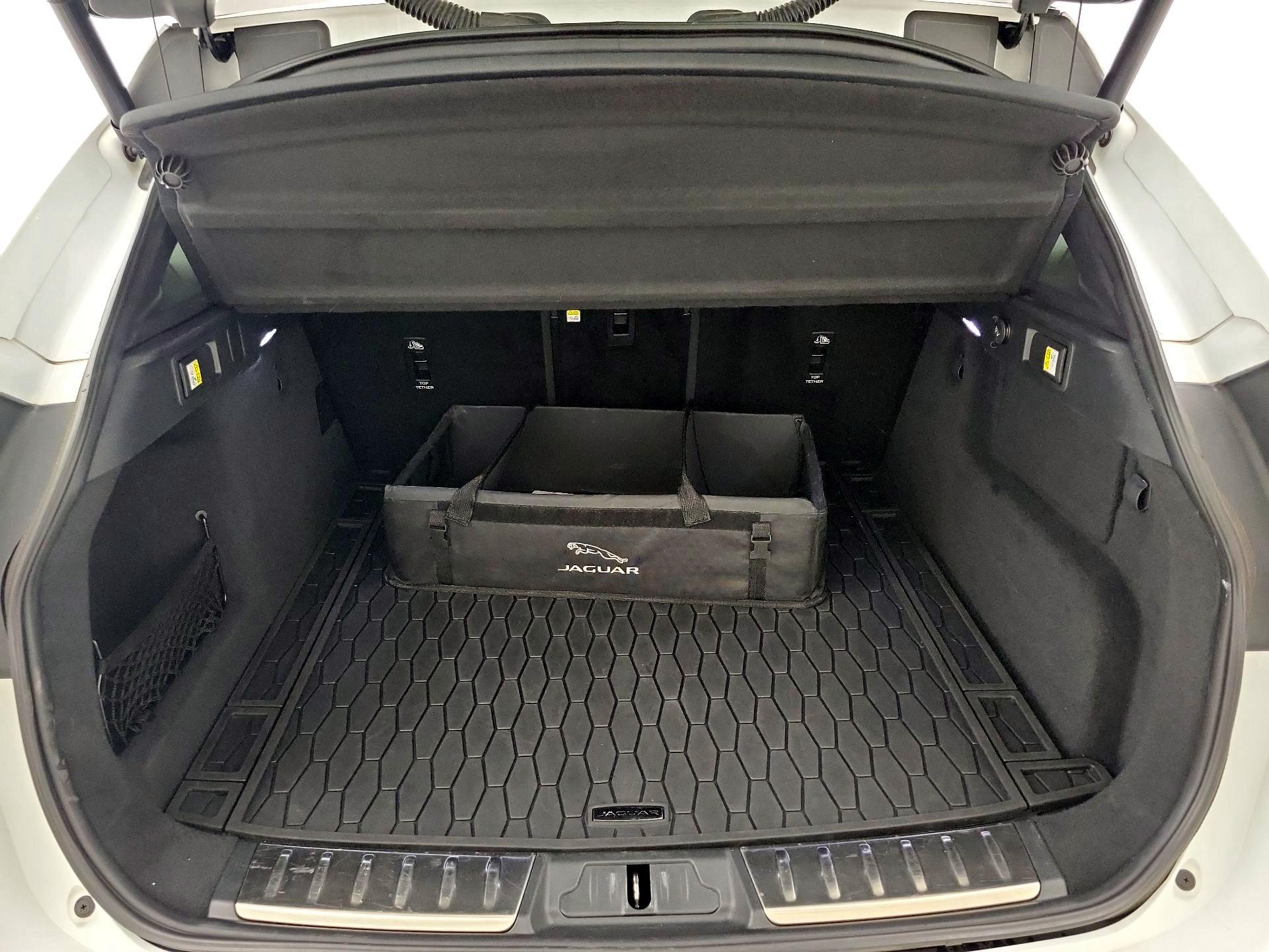 Thumbnail: 2024 Jaguar F-Pace - 19