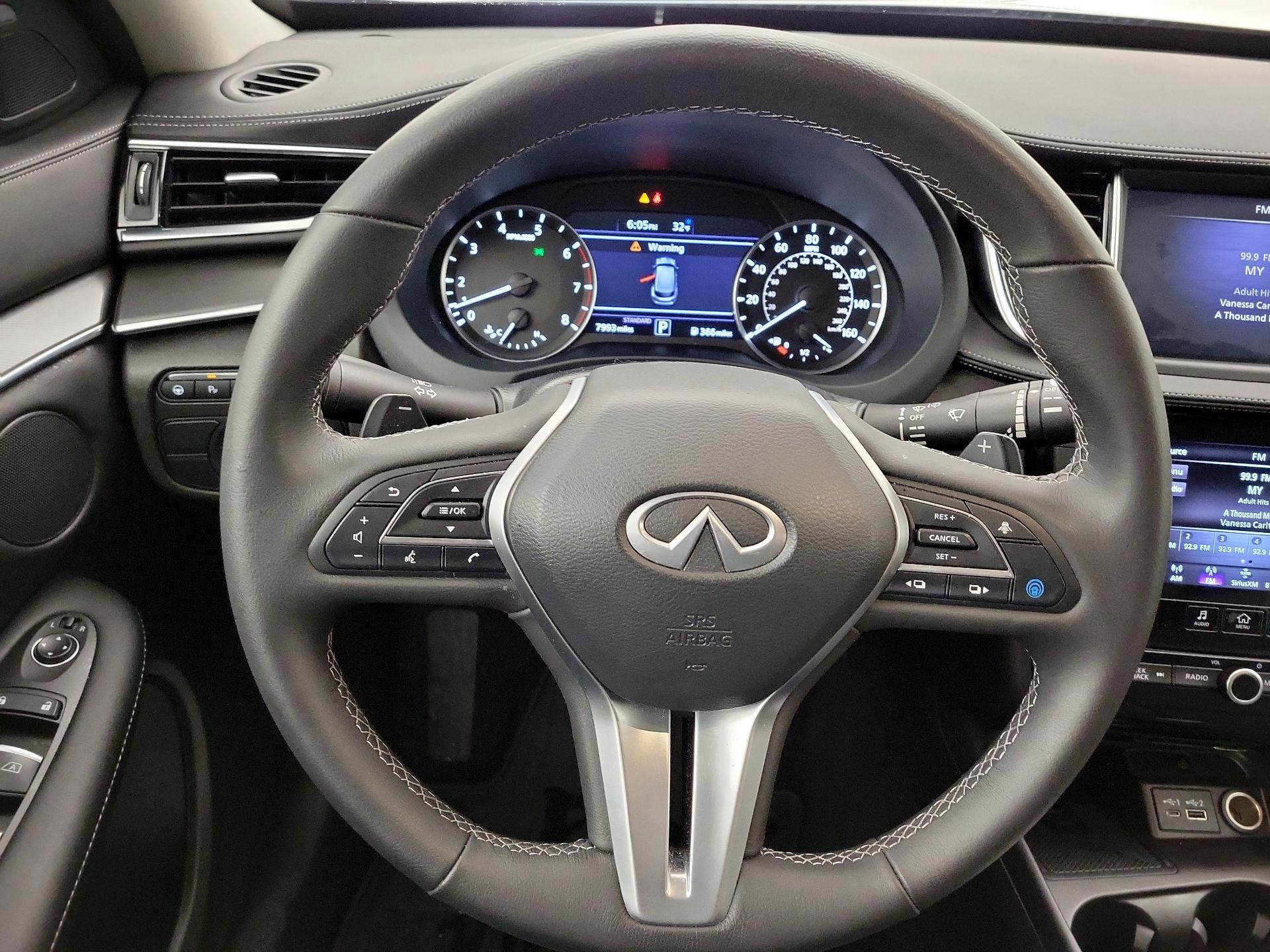 Thumbnail: 2025 INFINITI QX50 - 10