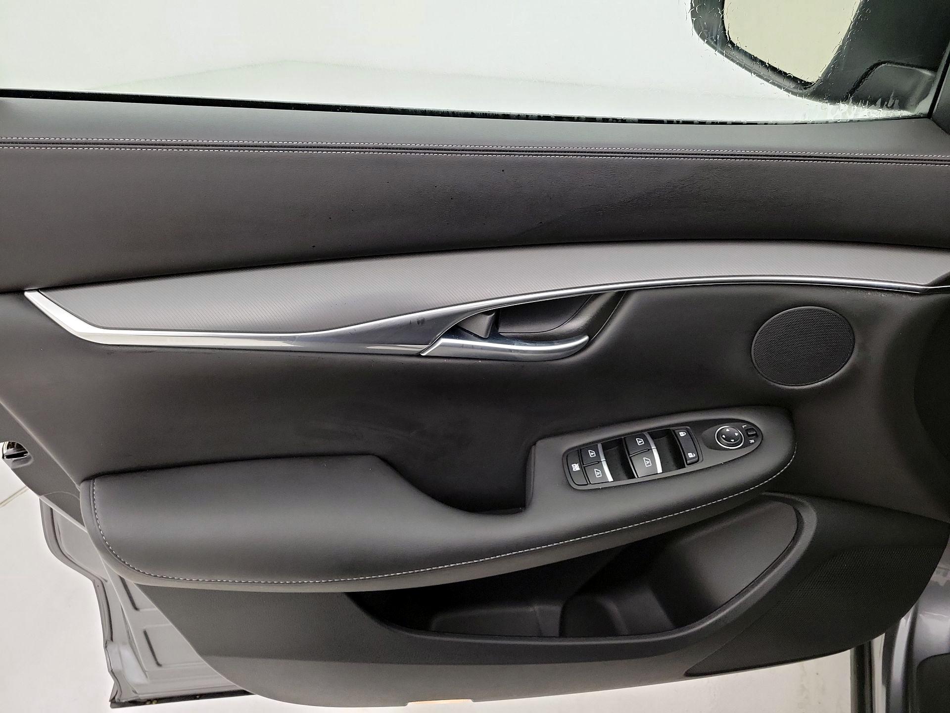 Thumbnail: 2025 INFINITI QX50 - 12