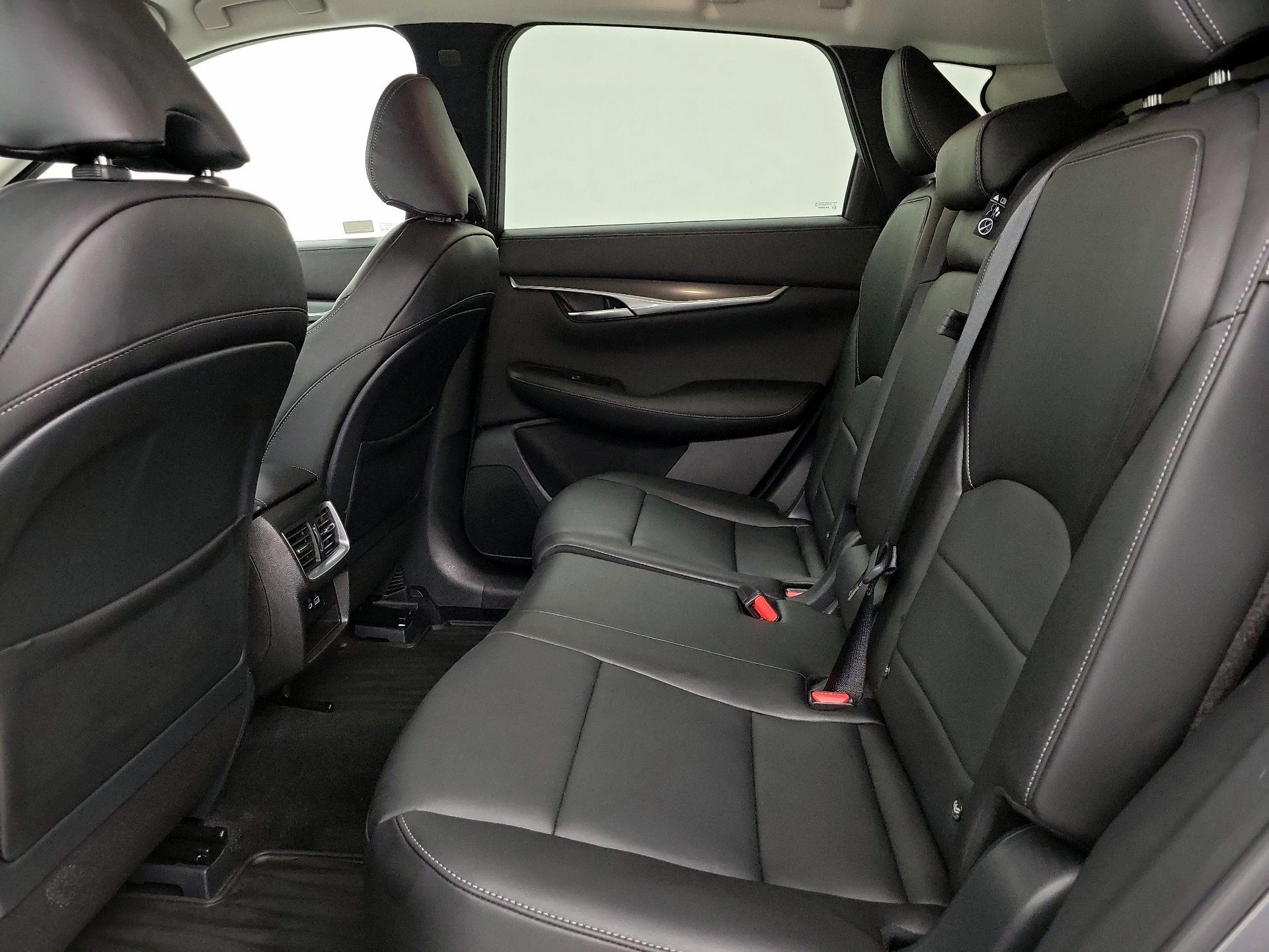 Thumbnail: 2025 INFINITI QX50 - 19