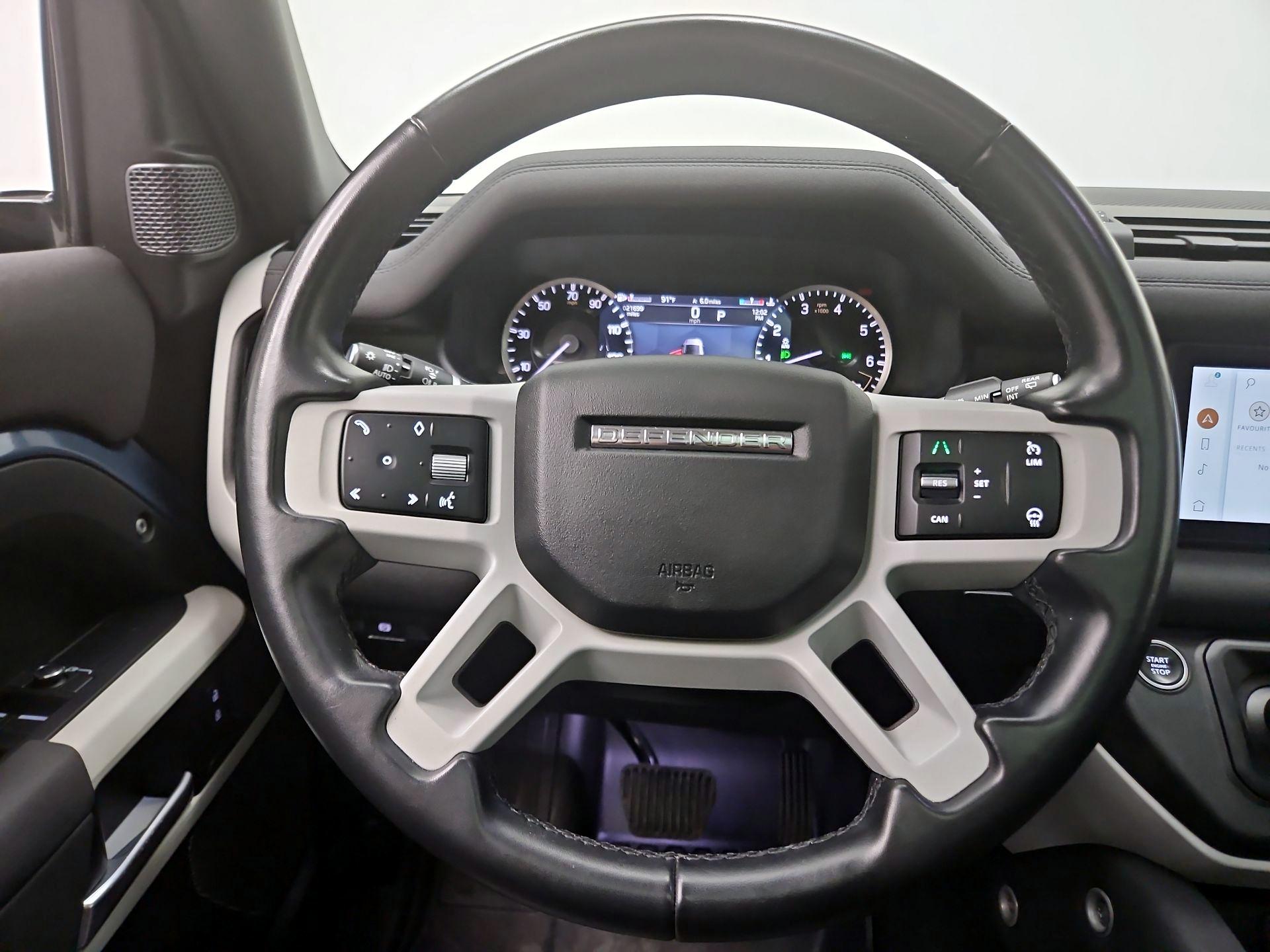 Thumbnail: 2023 Land Rover Defender - 10