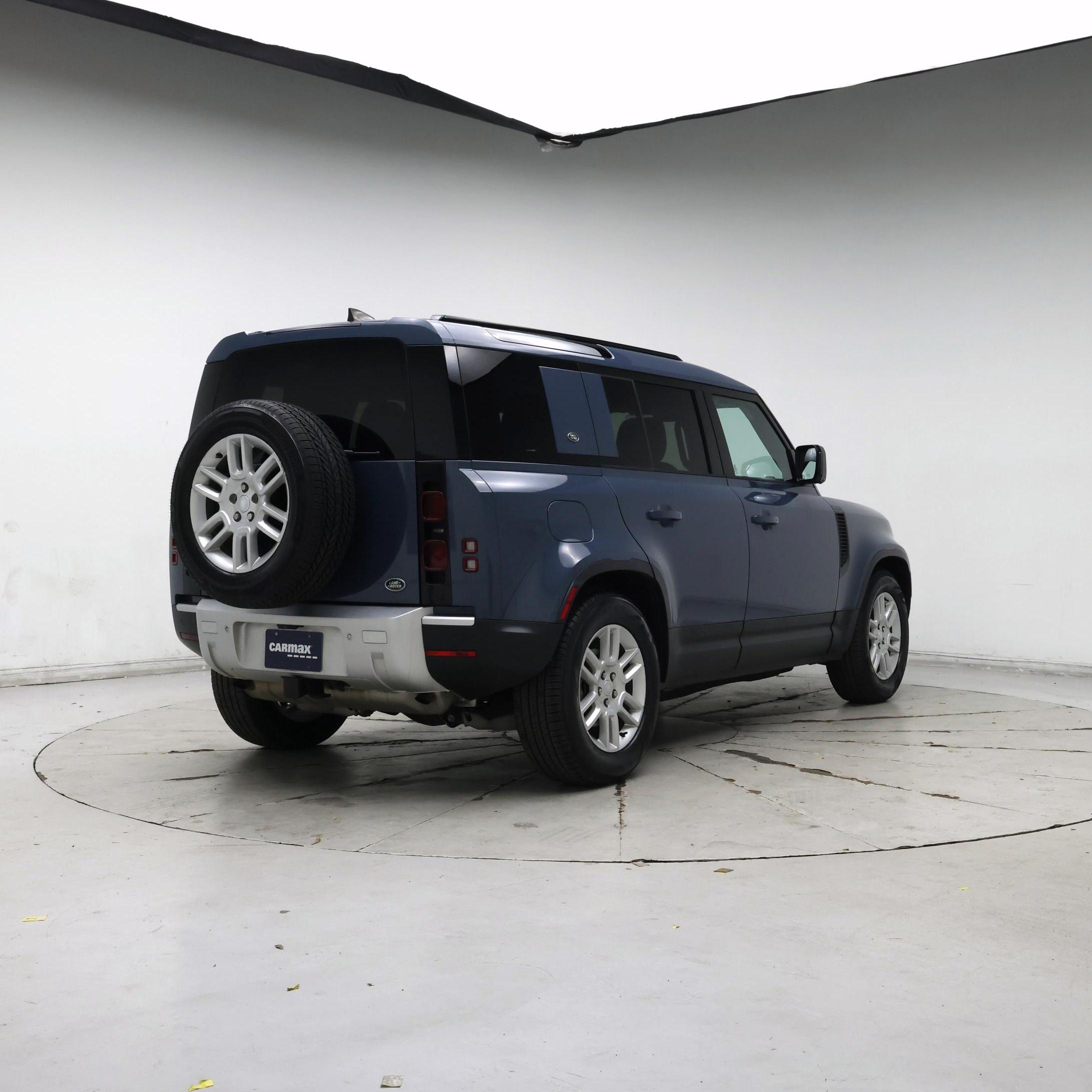 Thumbnail: 2023 Land Rover Defender - 8