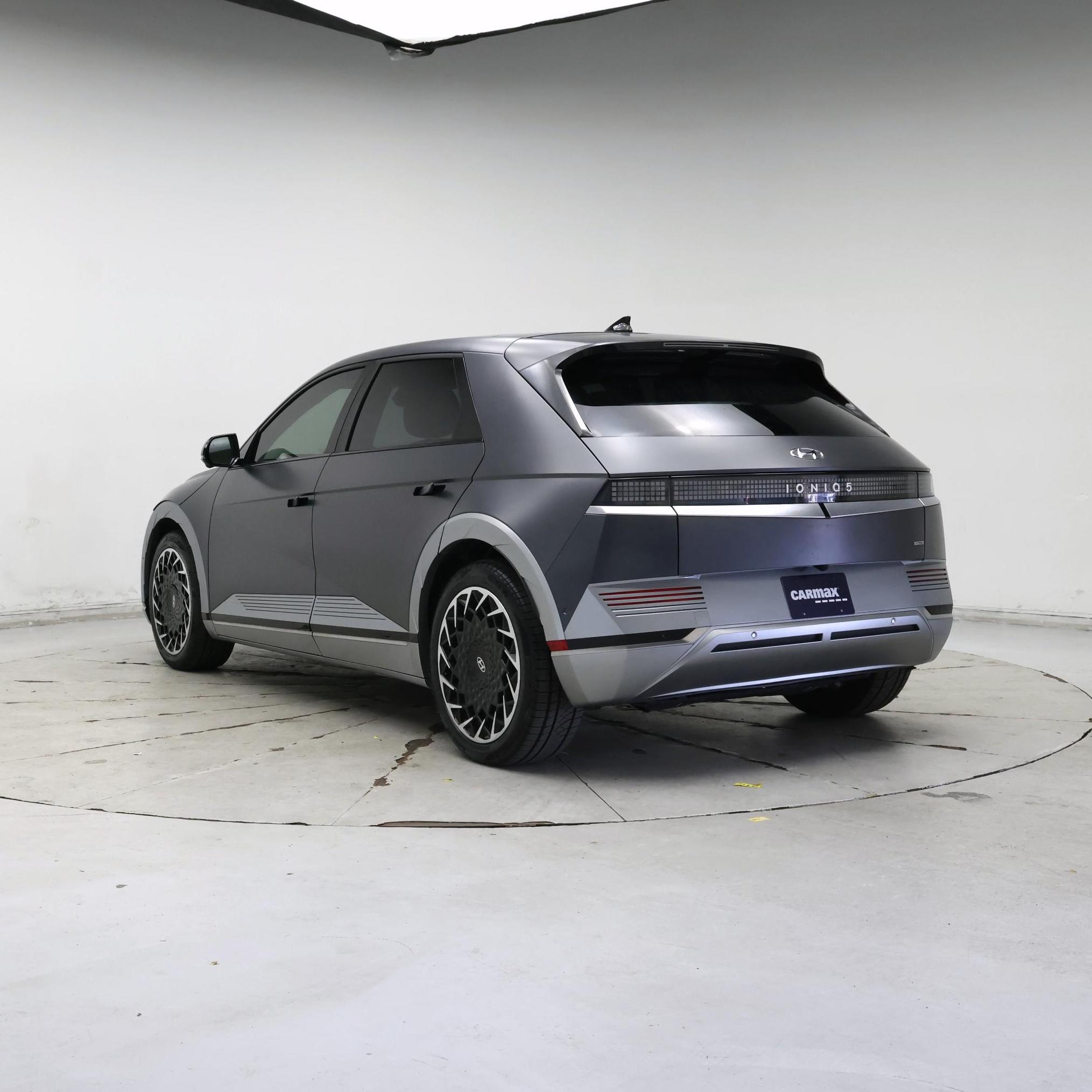 Thumbnail: 2022 Hyundai Ioniq 5 - 2