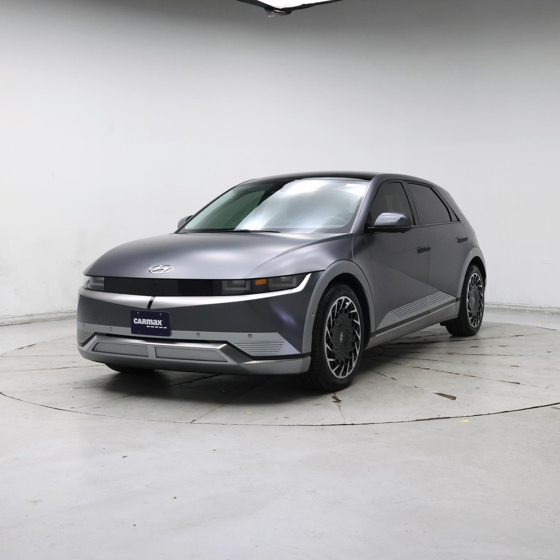 Thumbnail: 2022 Hyundai Ioniq 5 - 4