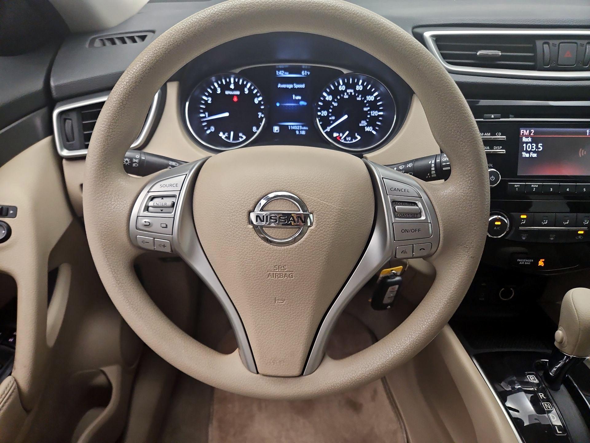 Thumbnail: 2015 Nissan Rogue - 10