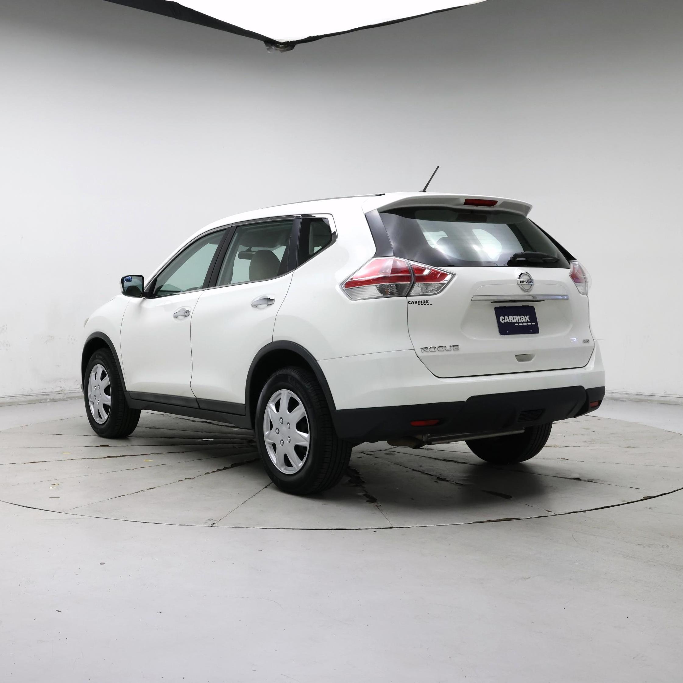 Thumbnail: 2015 Nissan Rogue - 2