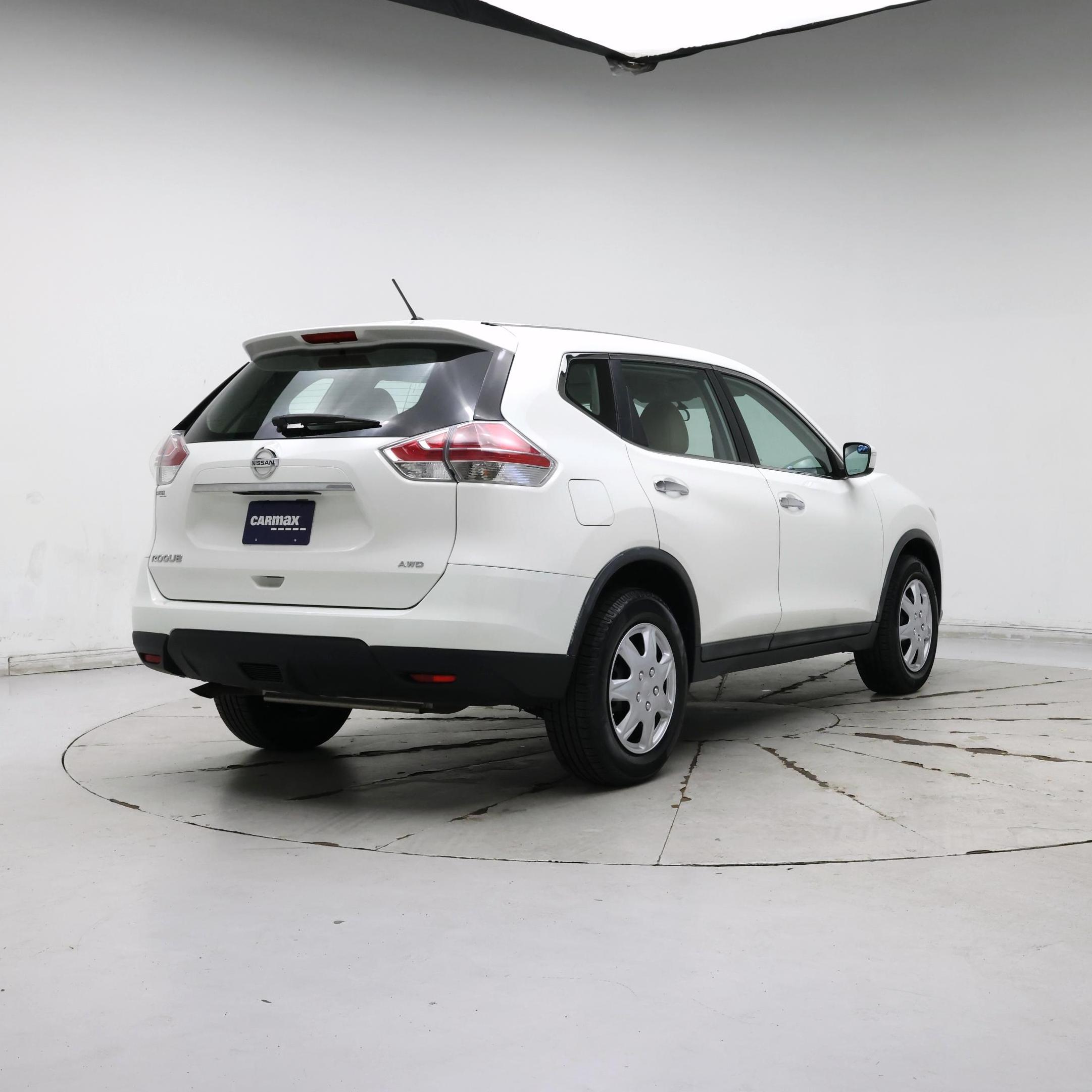 Thumbnail: 2015 Nissan Rogue - 8