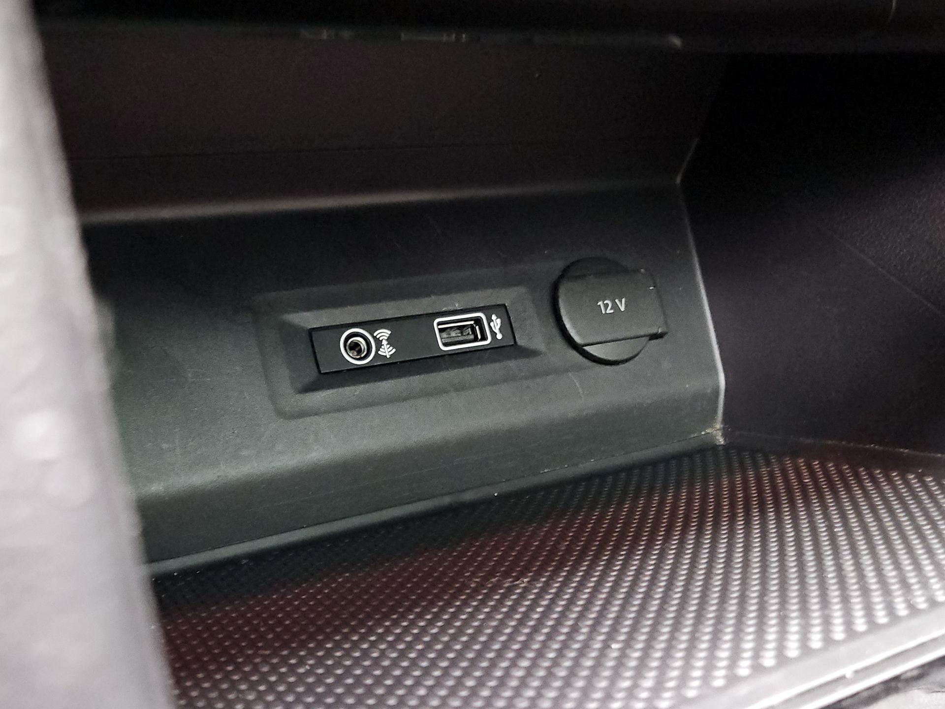 Thumbnail: 2018 Volkswagen Atlas - 18