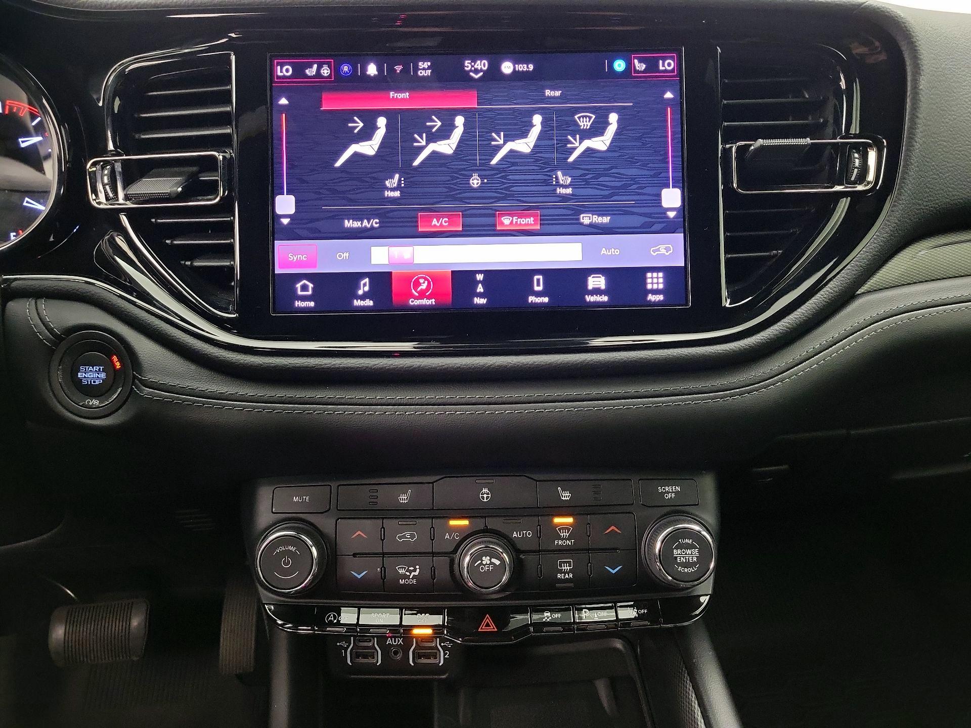 Thumbnail: 2022 Dodge Durango - 16