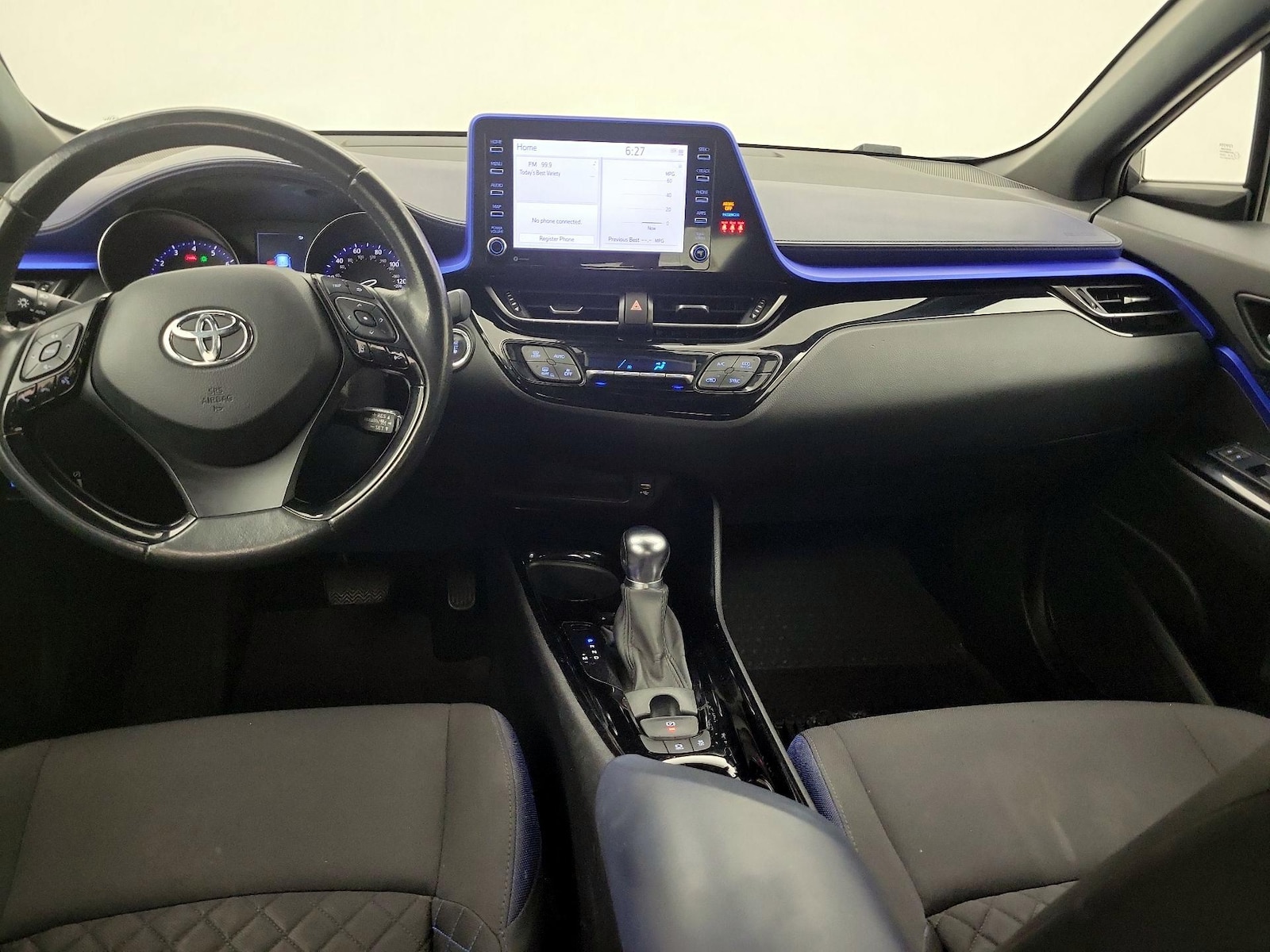 2022 Toyota C-HR XLE - Photo 10