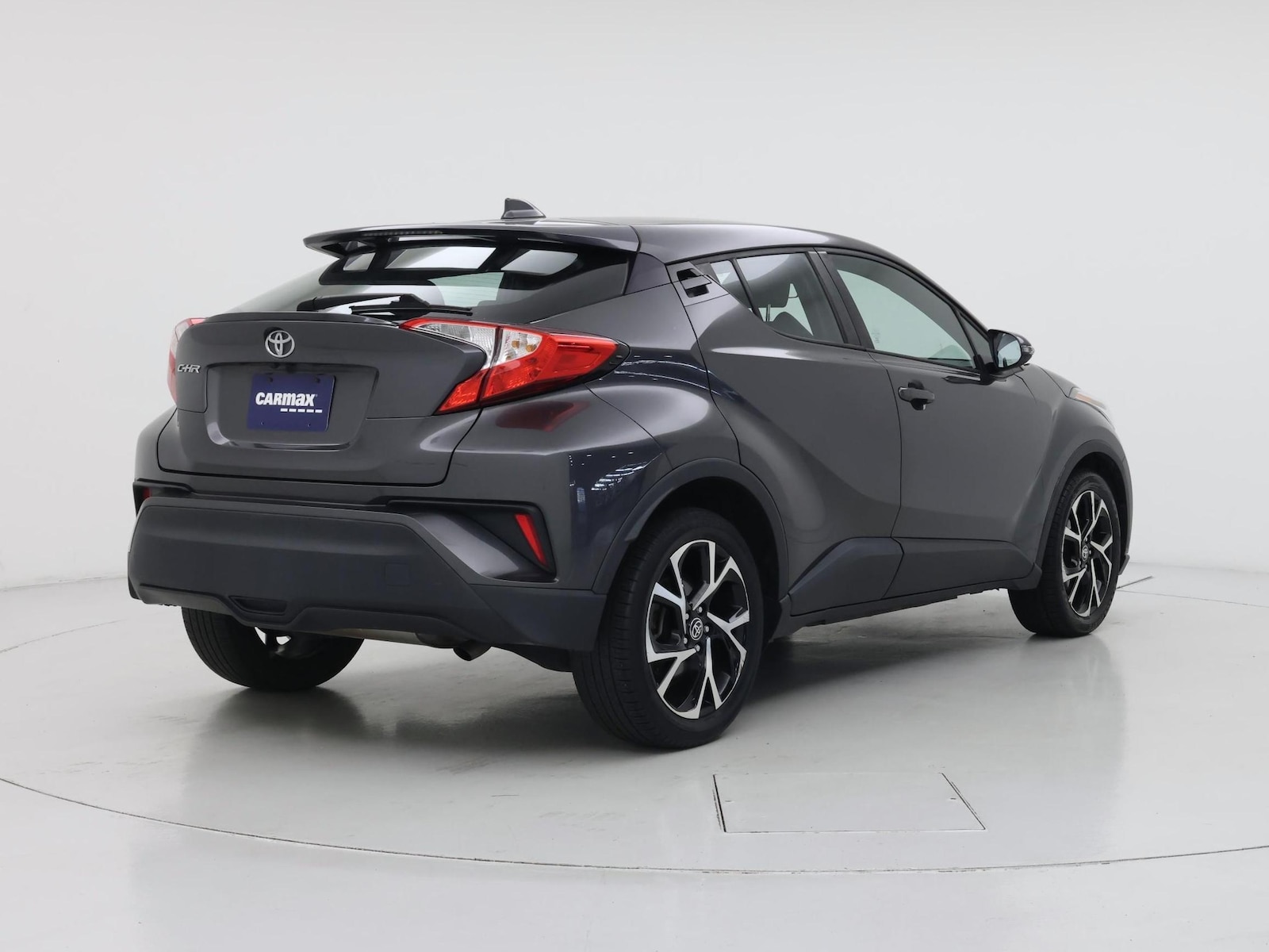 2022 Toyota C-HR XLE - Photo 9