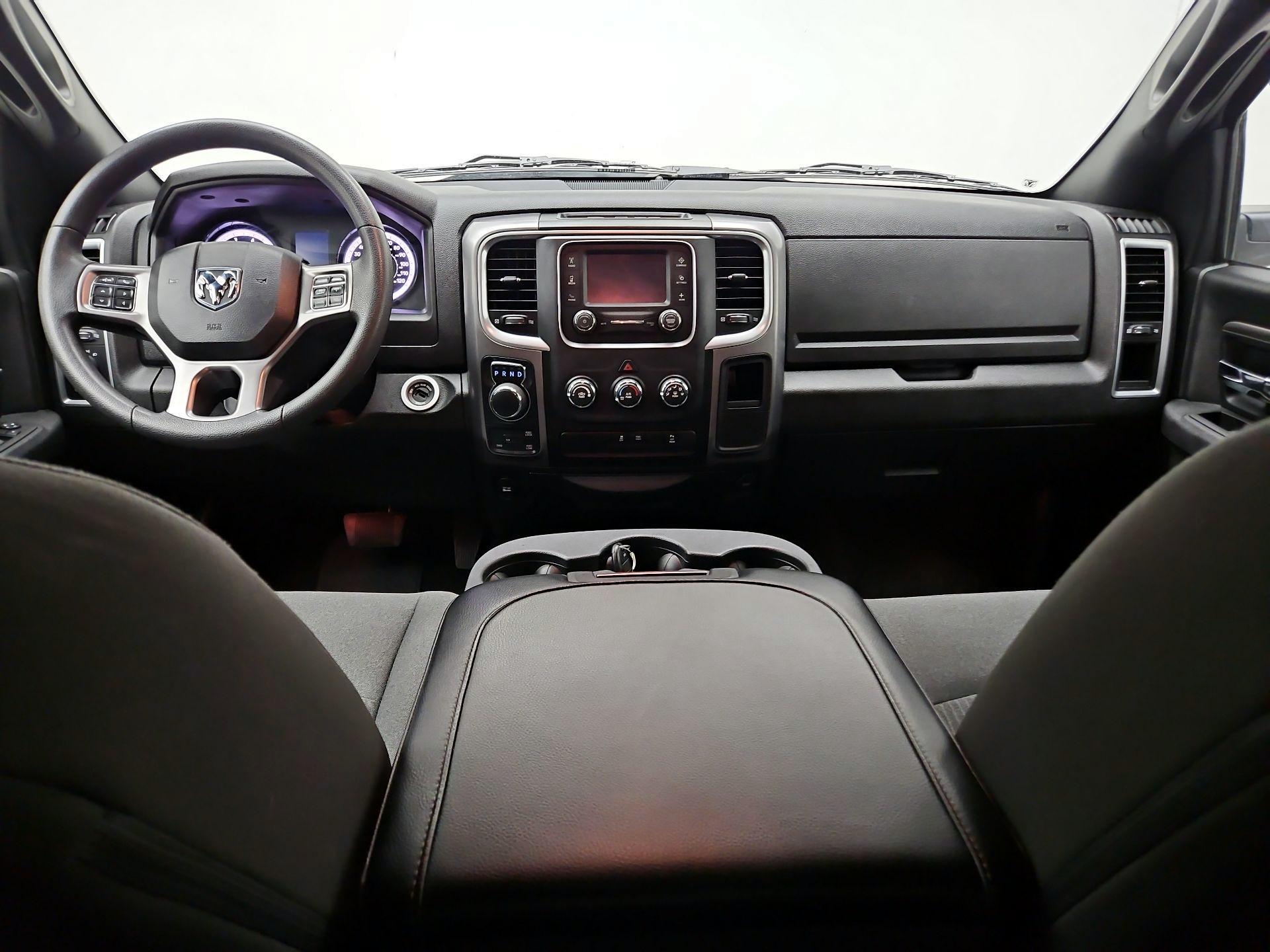 Thumbnail: 2024 RAM 1500 Classic - 9