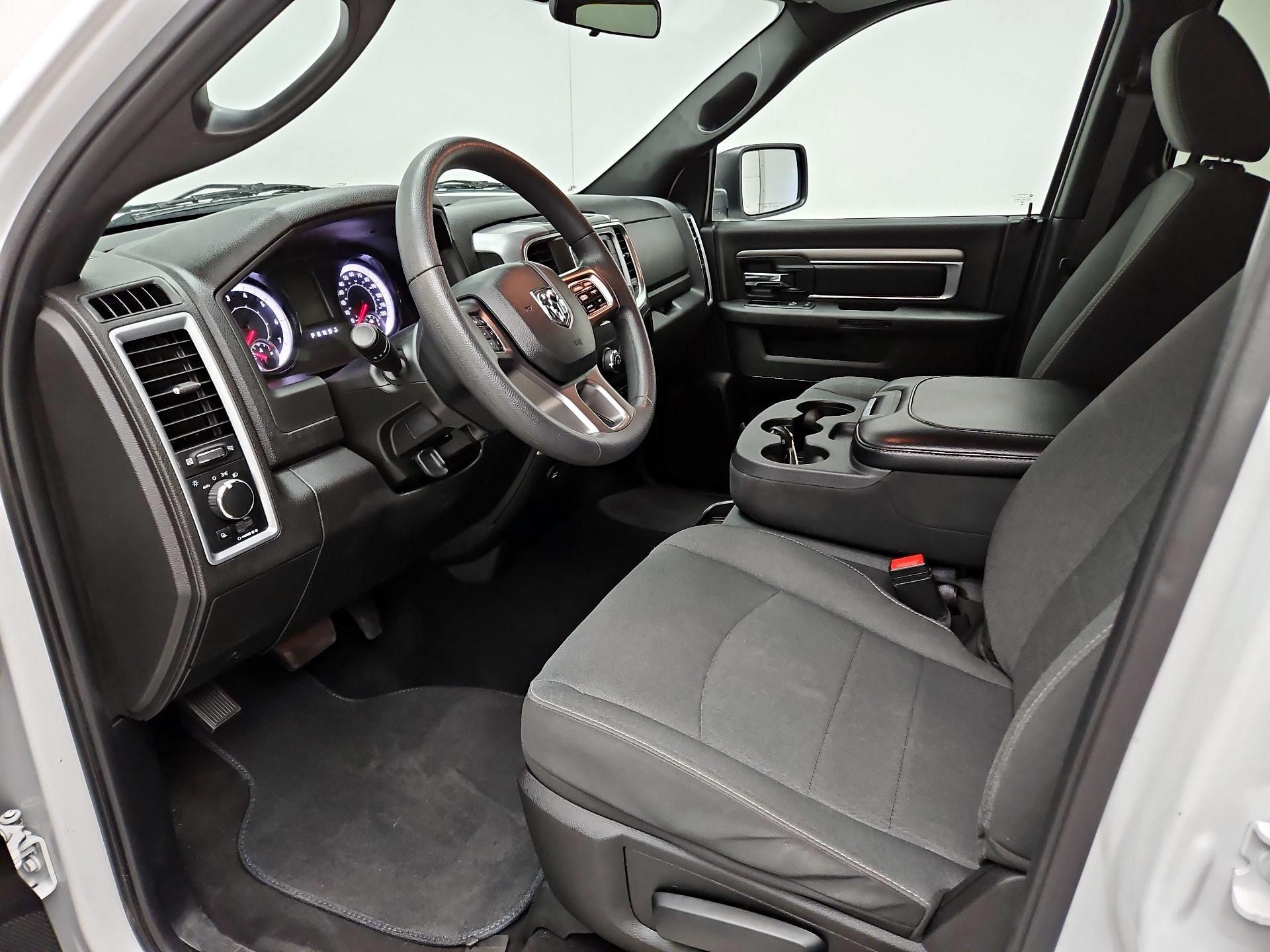 Thumbnail: 2024 RAM 1500 Classic - 11