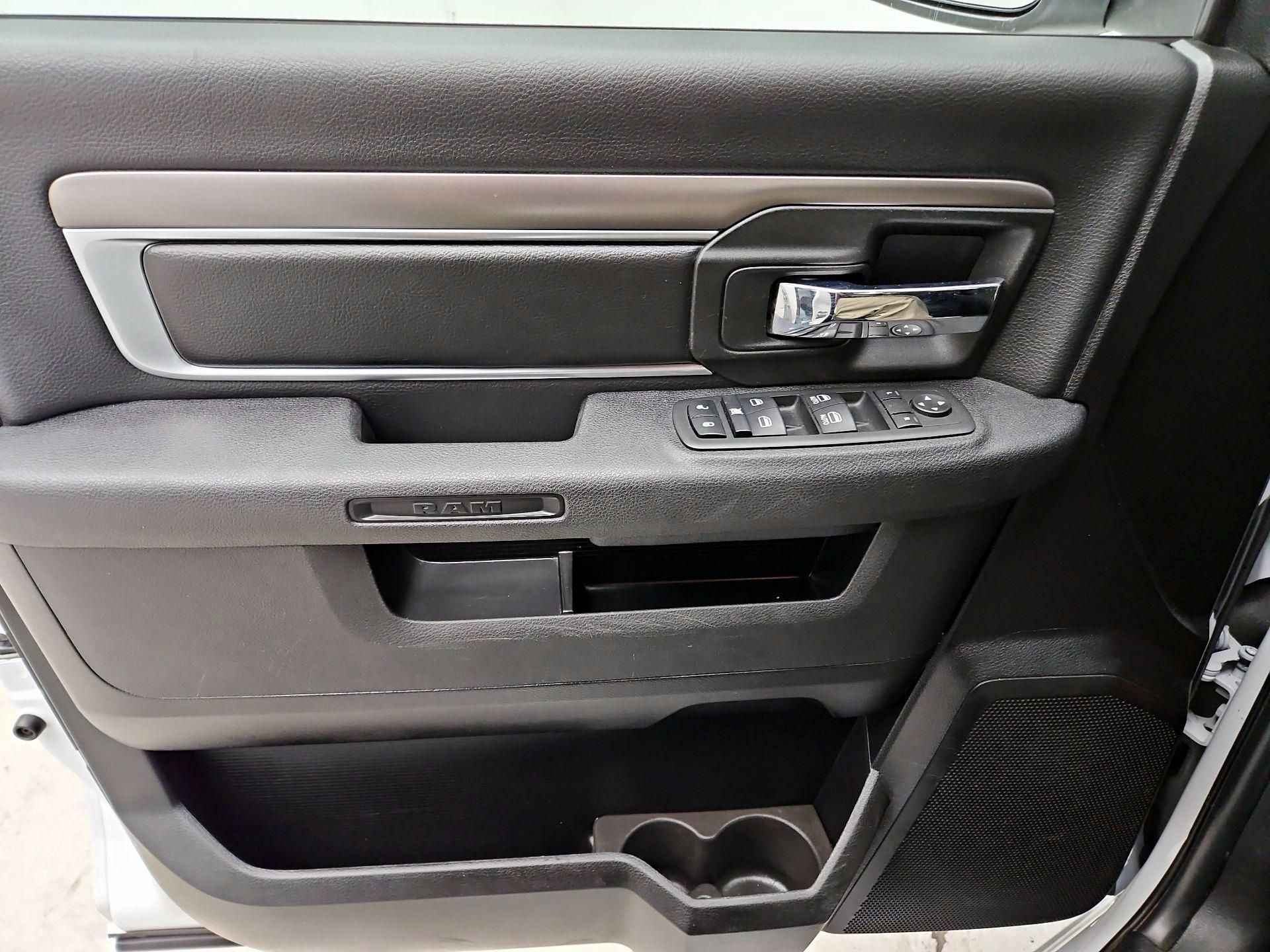 Thumbnail: 2024 RAM 1500 Classic - 12