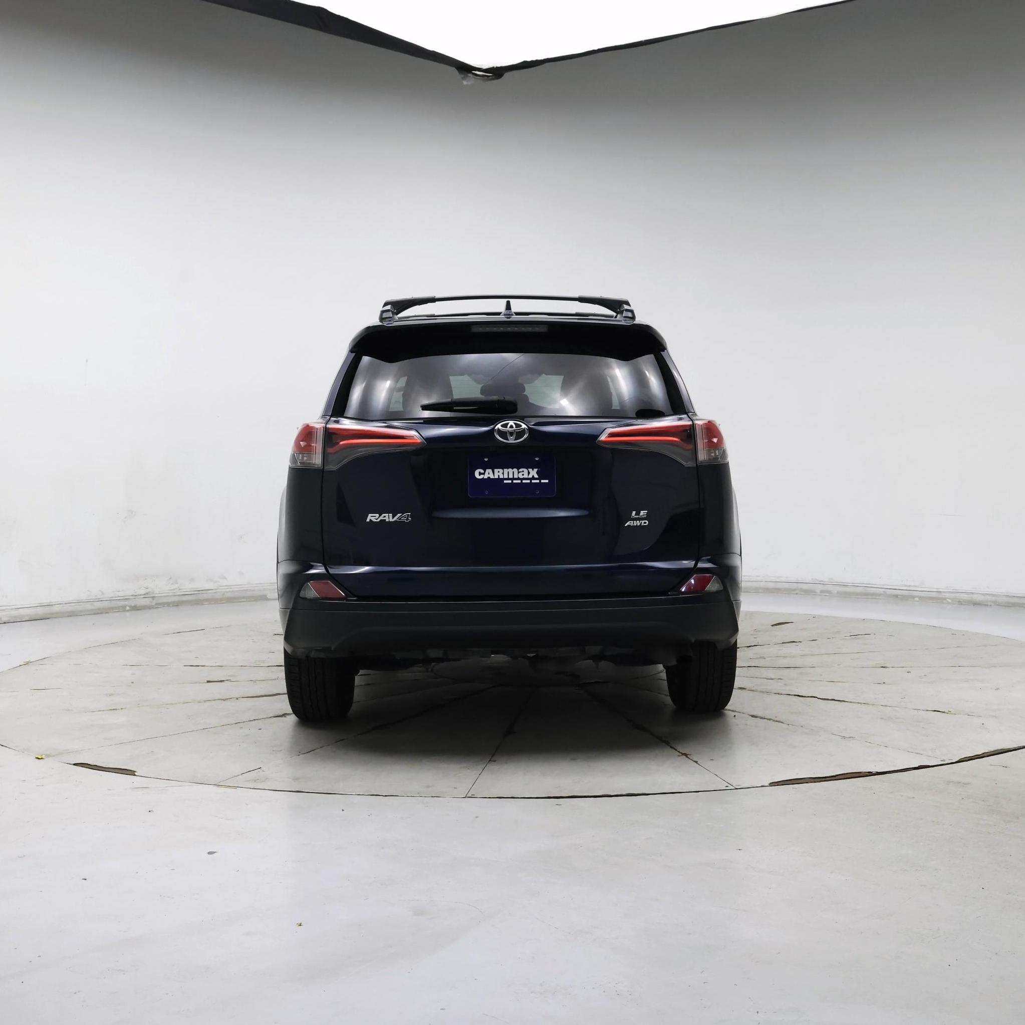 Thumbnail: 2018 Toyota RAV4 - 6