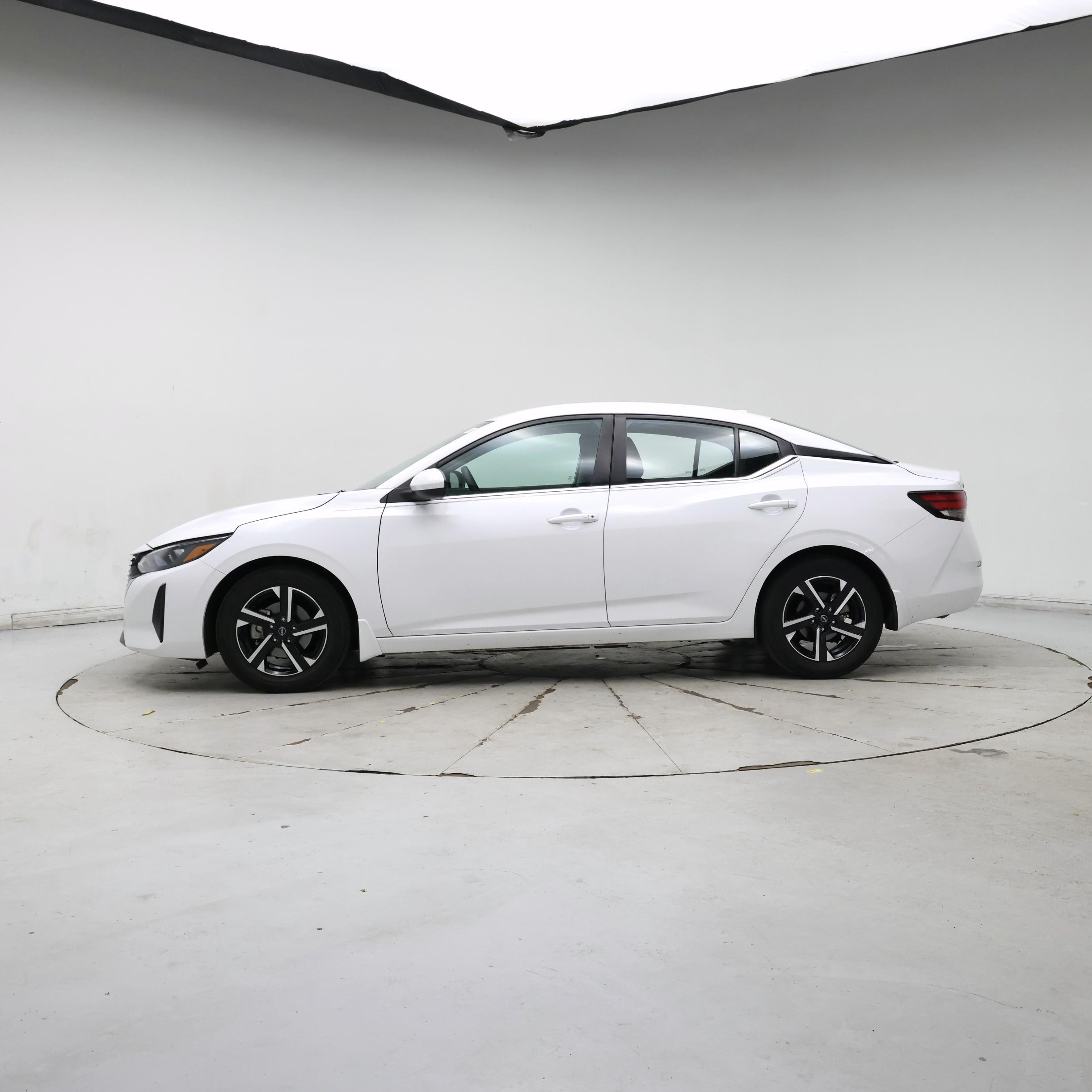 Thumbnail: 2024 Nissan Sentra - 3
