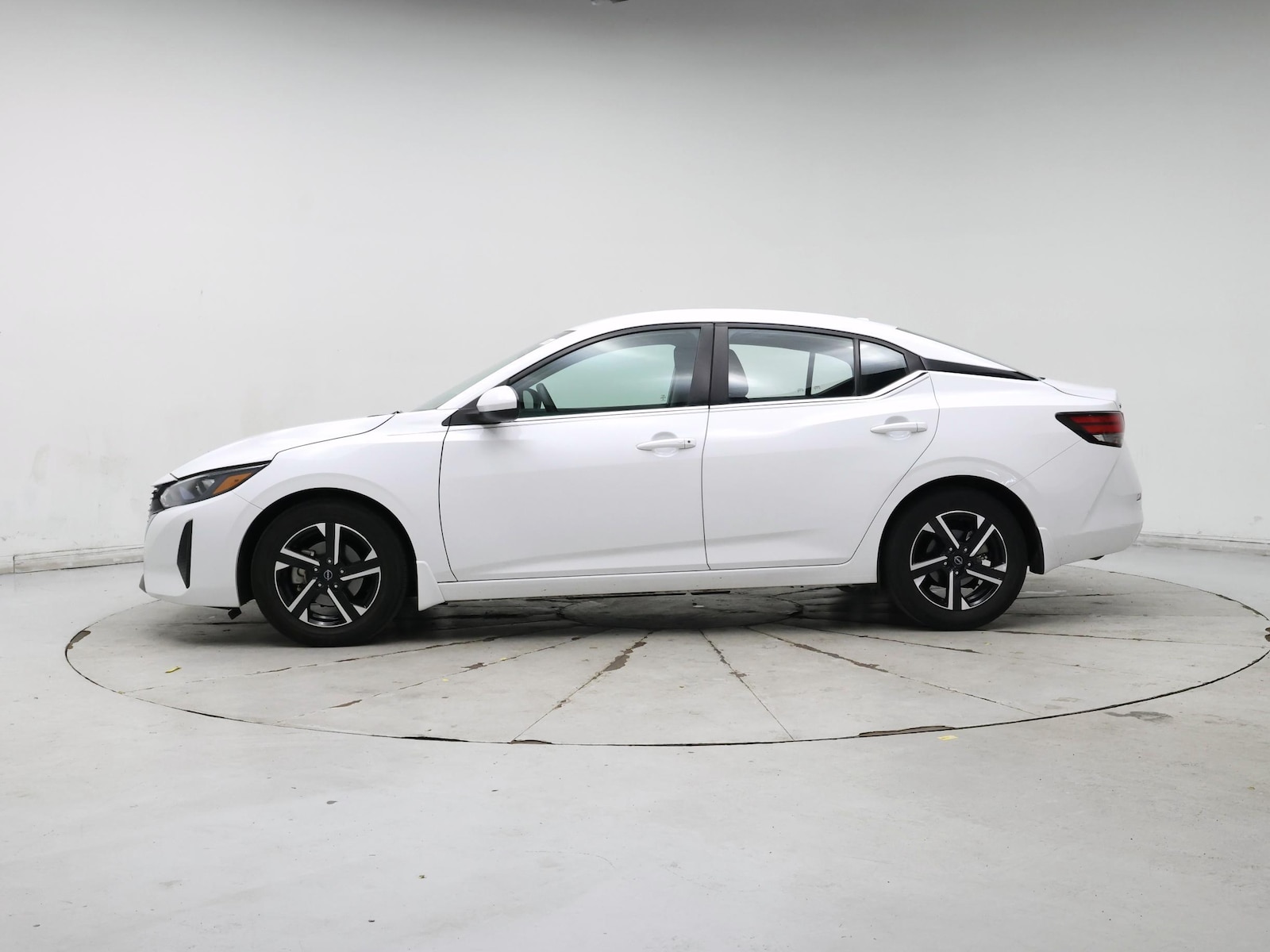 2024 Nissan Sentra SV - Photo 4