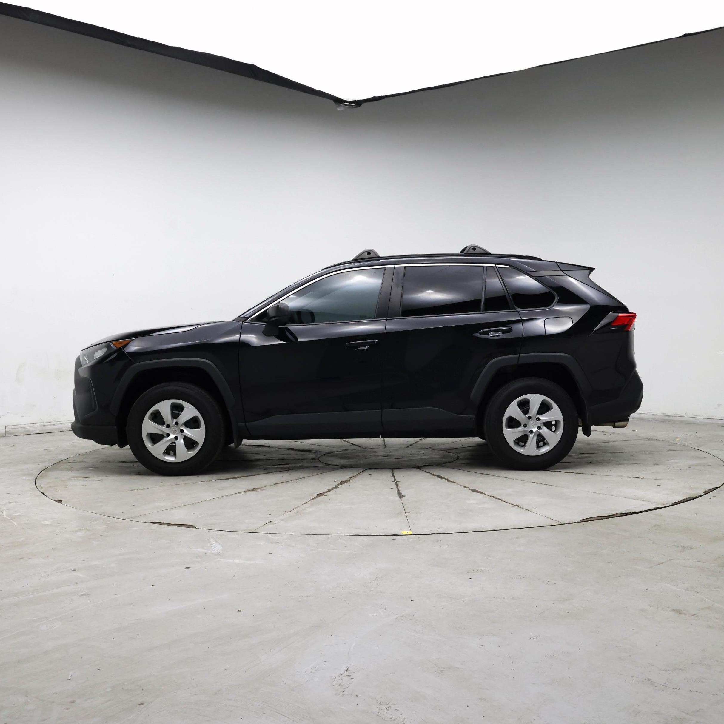 Thumbnail: 2020 Toyota RAV4 - 3