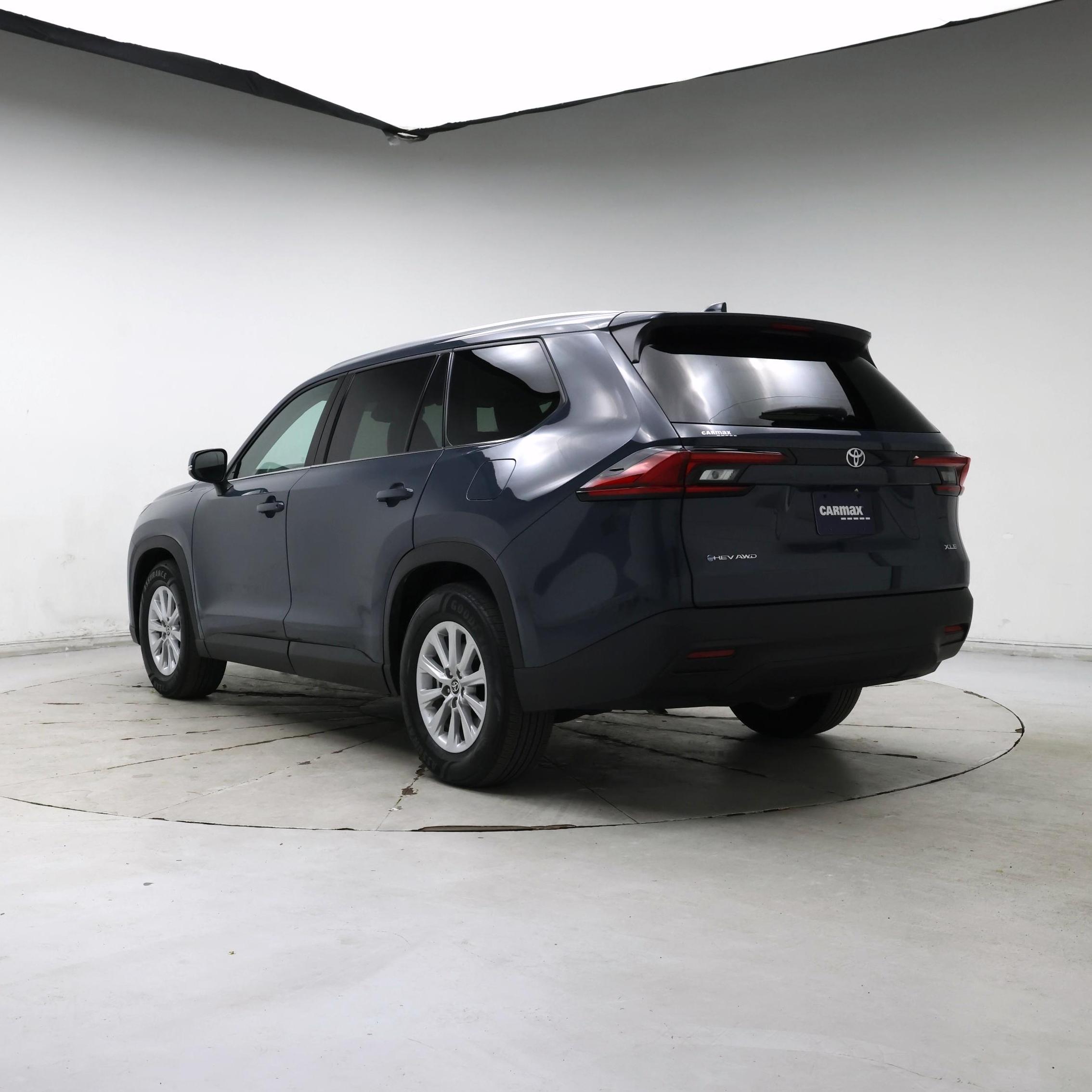 Thumbnail: 2025 Toyota Highlander - 2