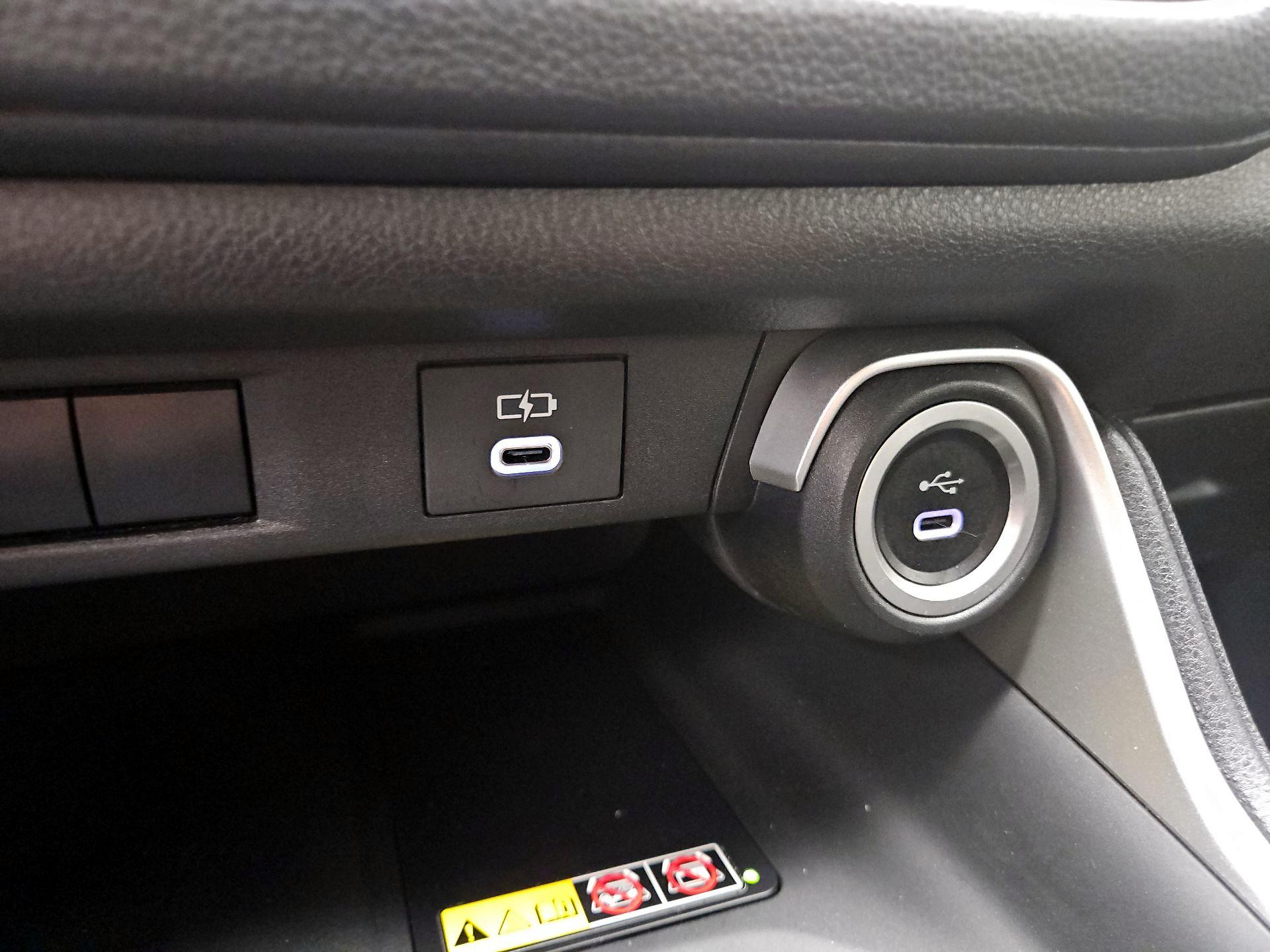 Thumbnail: 2025 Toyota Highlander - 19