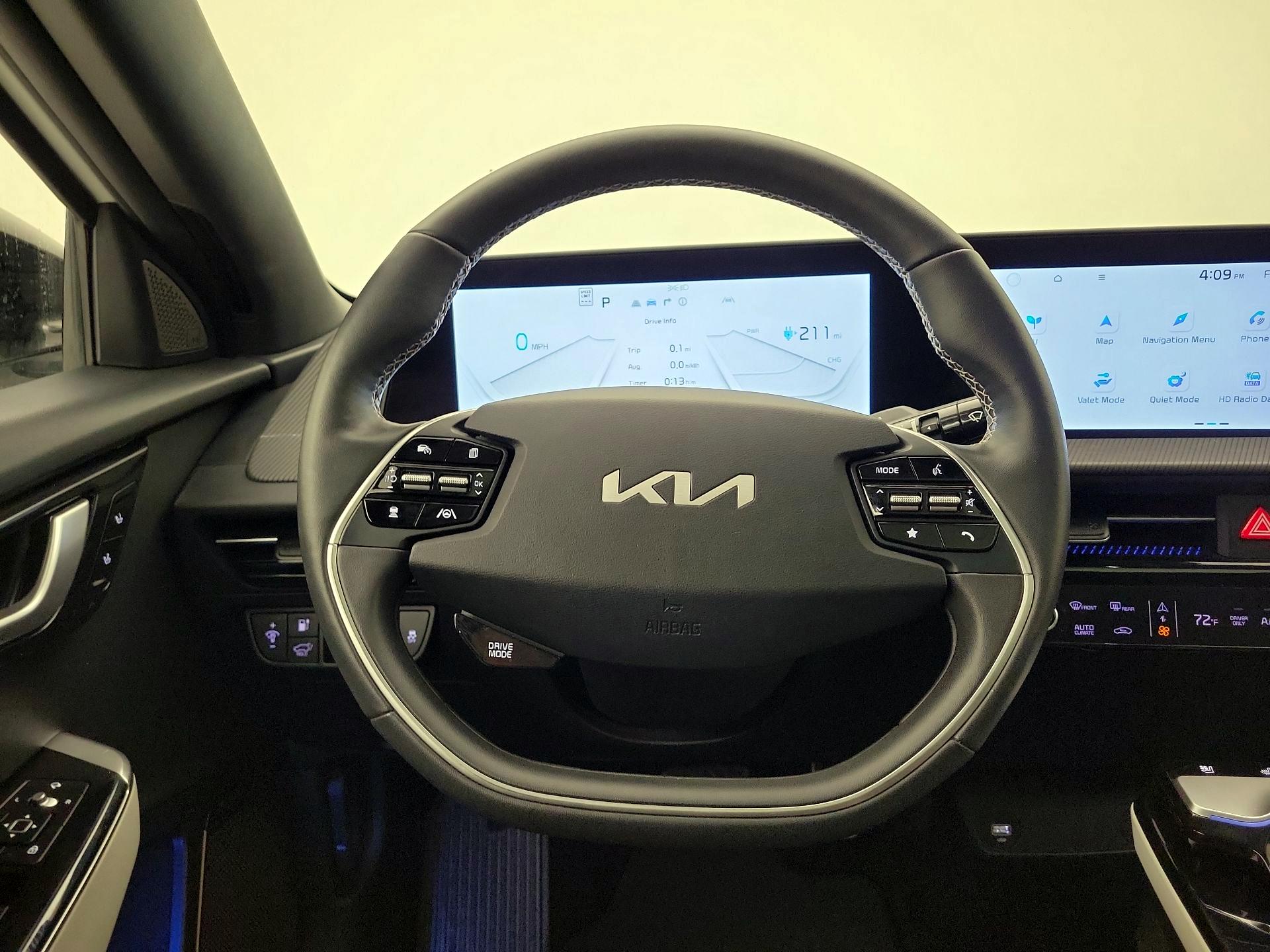 Thumbnail: 2023 Kia EV6 - 10
