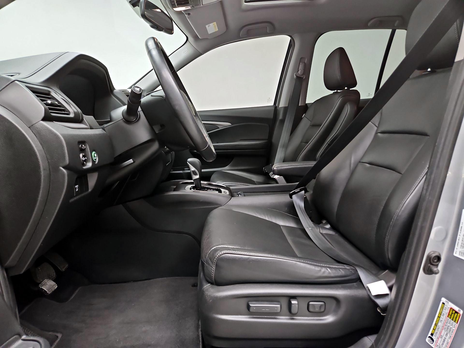 Thumbnail: 2019 Honda Ridgeline - 11