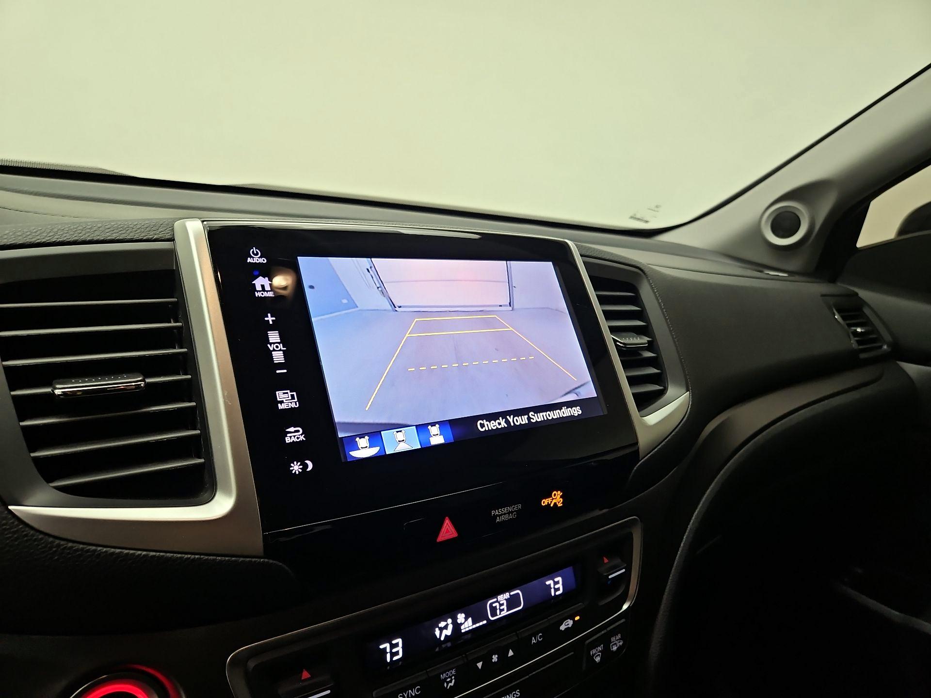 Thumbnail: 2019 Honda Ridgeline - 15