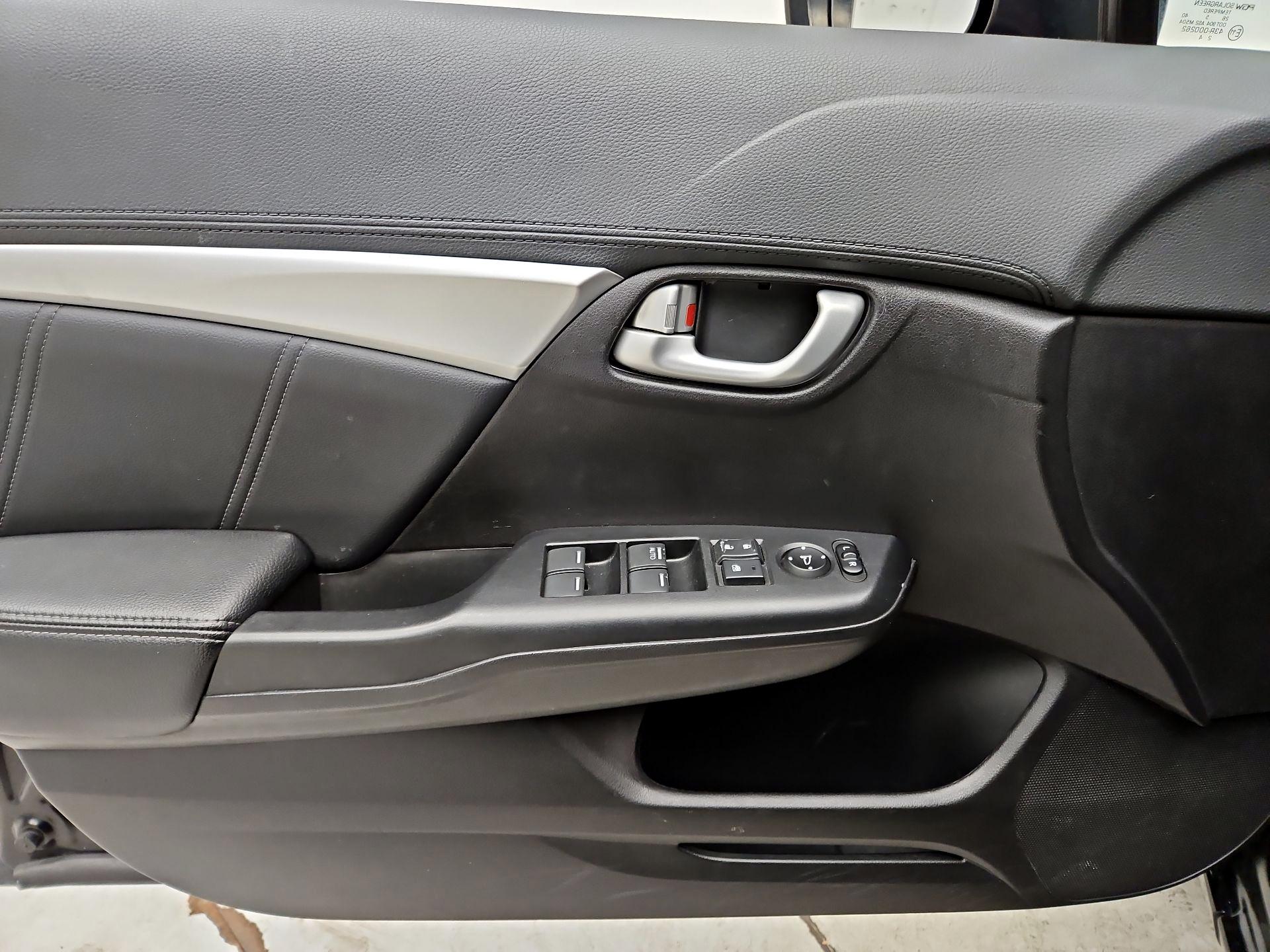 Thumbnail: 2015 Honda Civic - 12