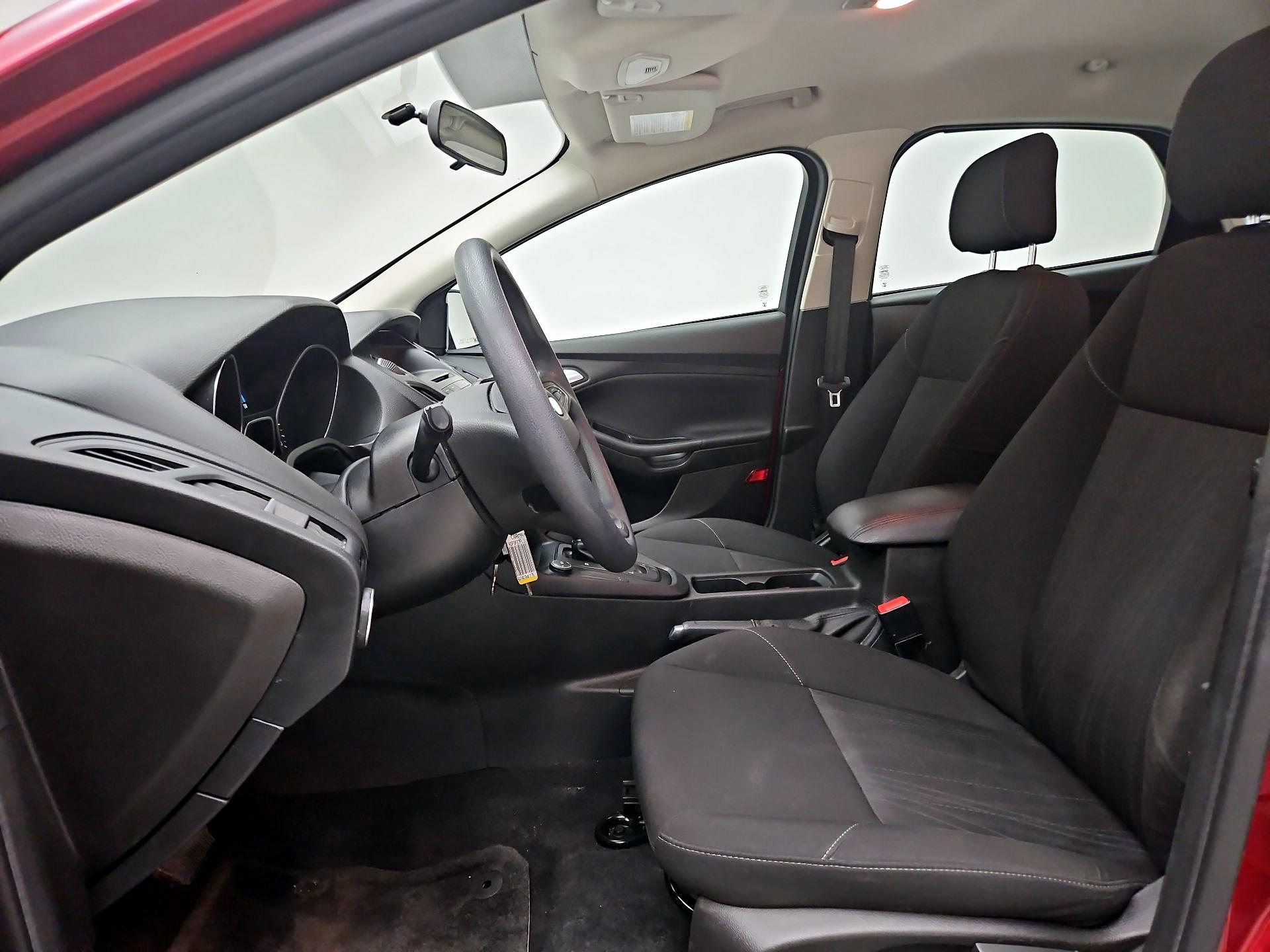 Thumbnail: 2015 Ford Focus - 11