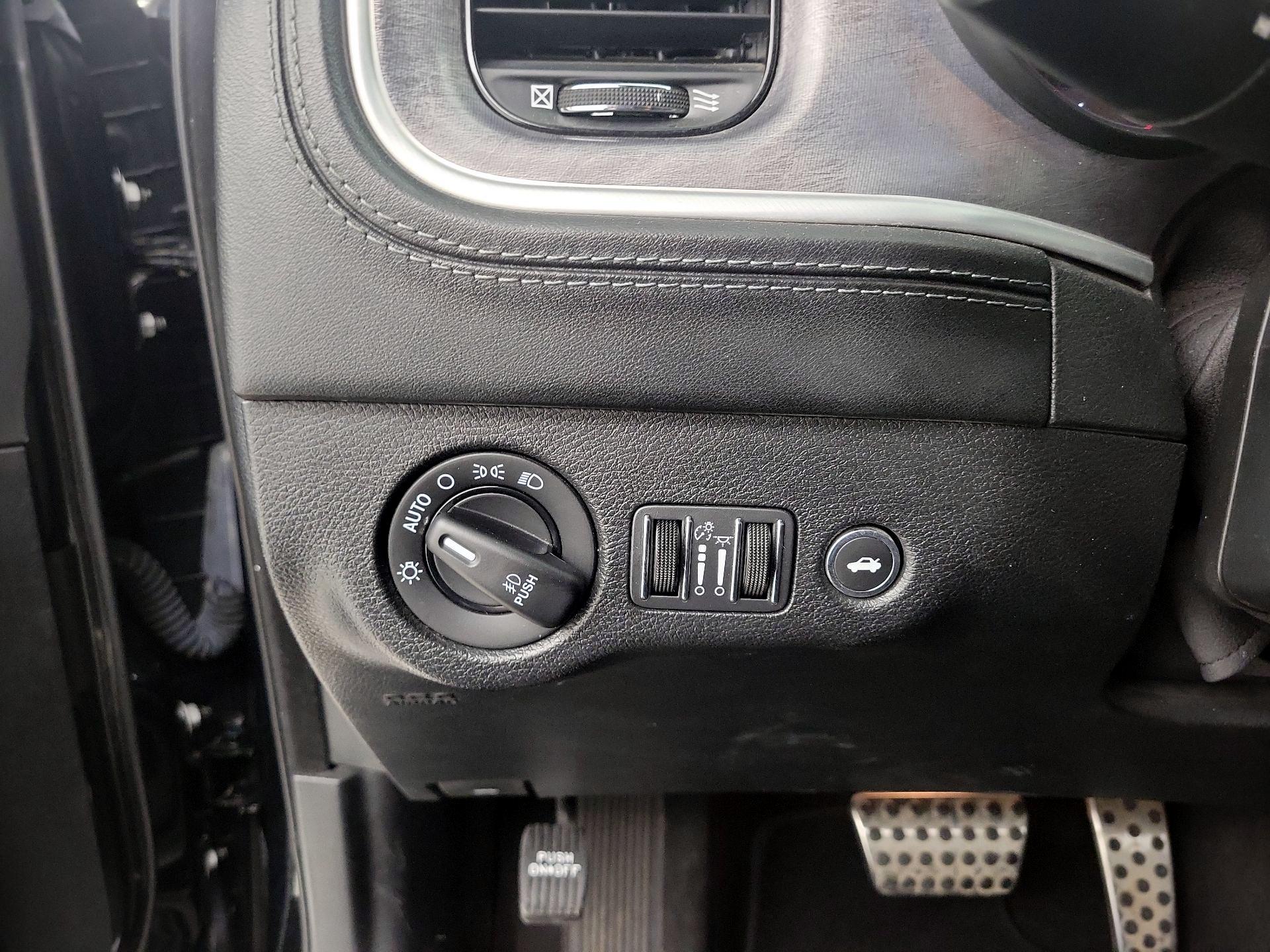 Thumbnail: 2021 Dodge Charger - 13