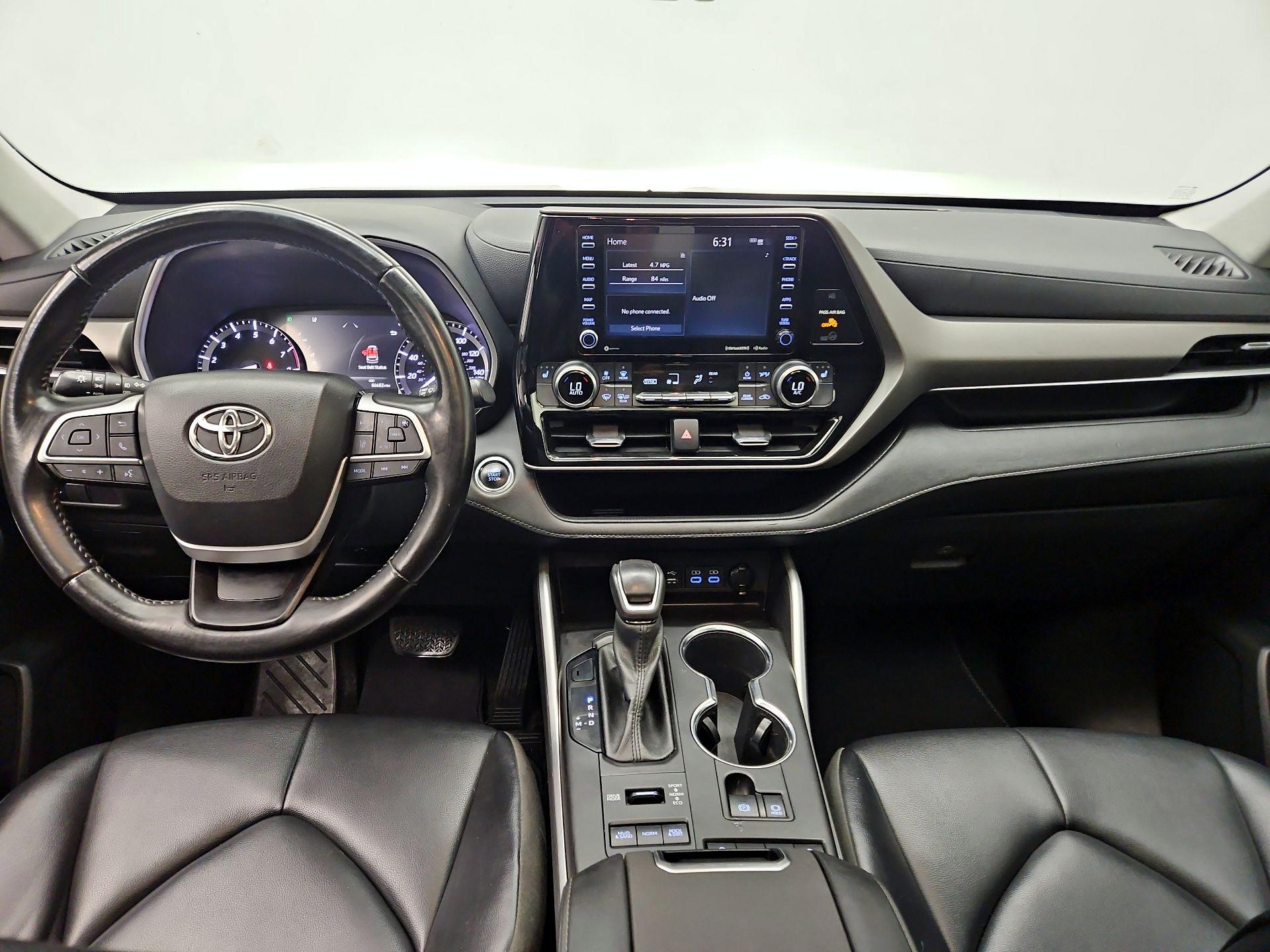 Thumbnail: 2022 Toyota Highlander - 9