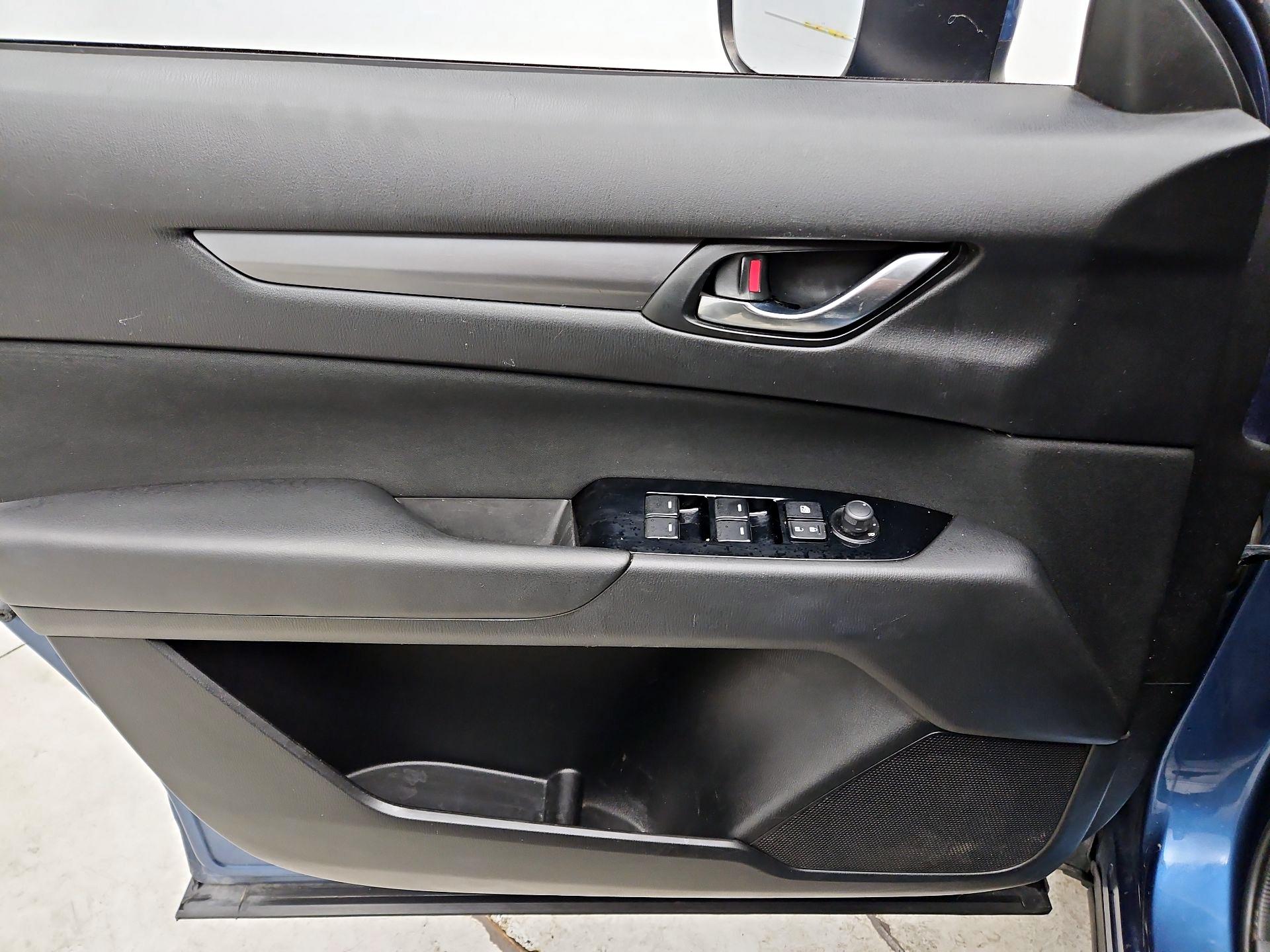 Thumbnail: 2018 Mazda CX-5 - 12