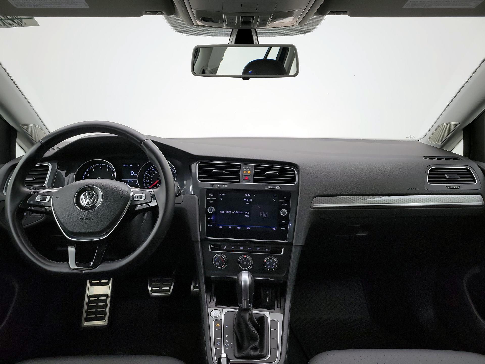 Thumbnail: 2018 Volkswagen Golf - 9