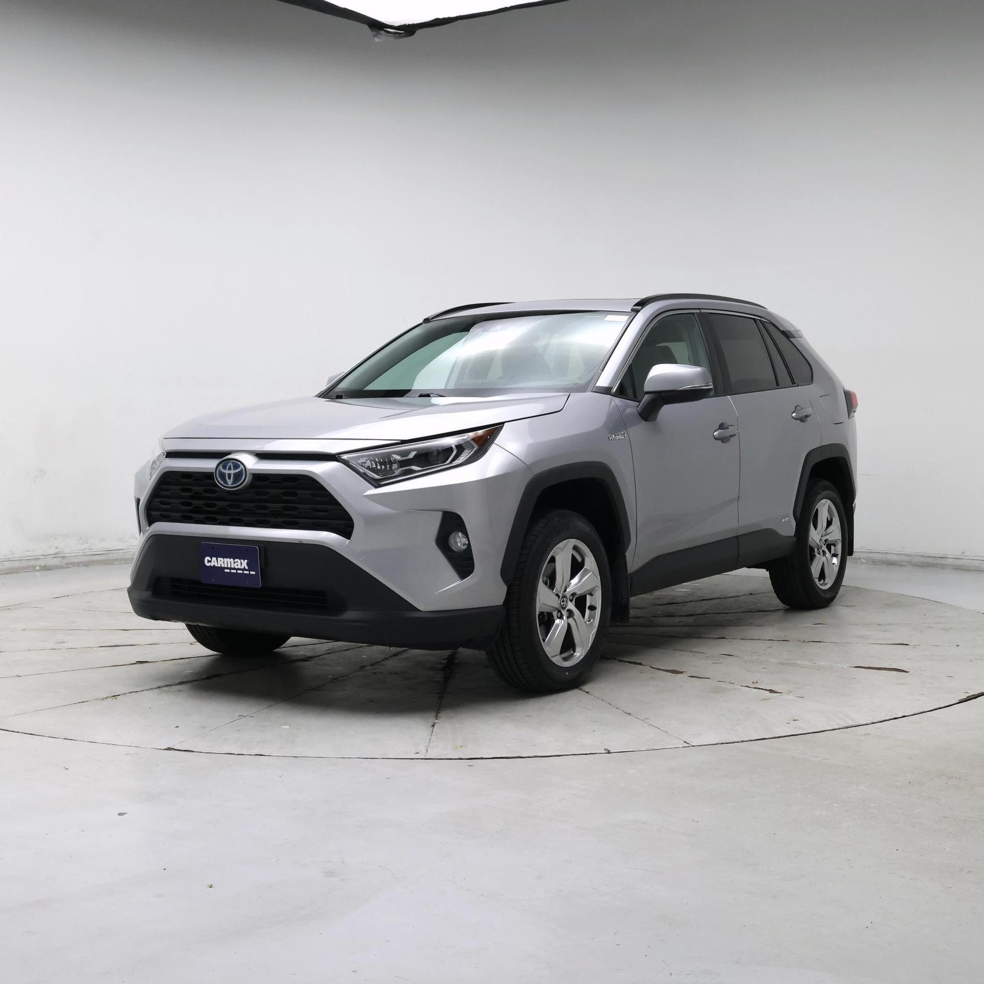 Thumbnail: 2021 Toyota RAV4 - 4