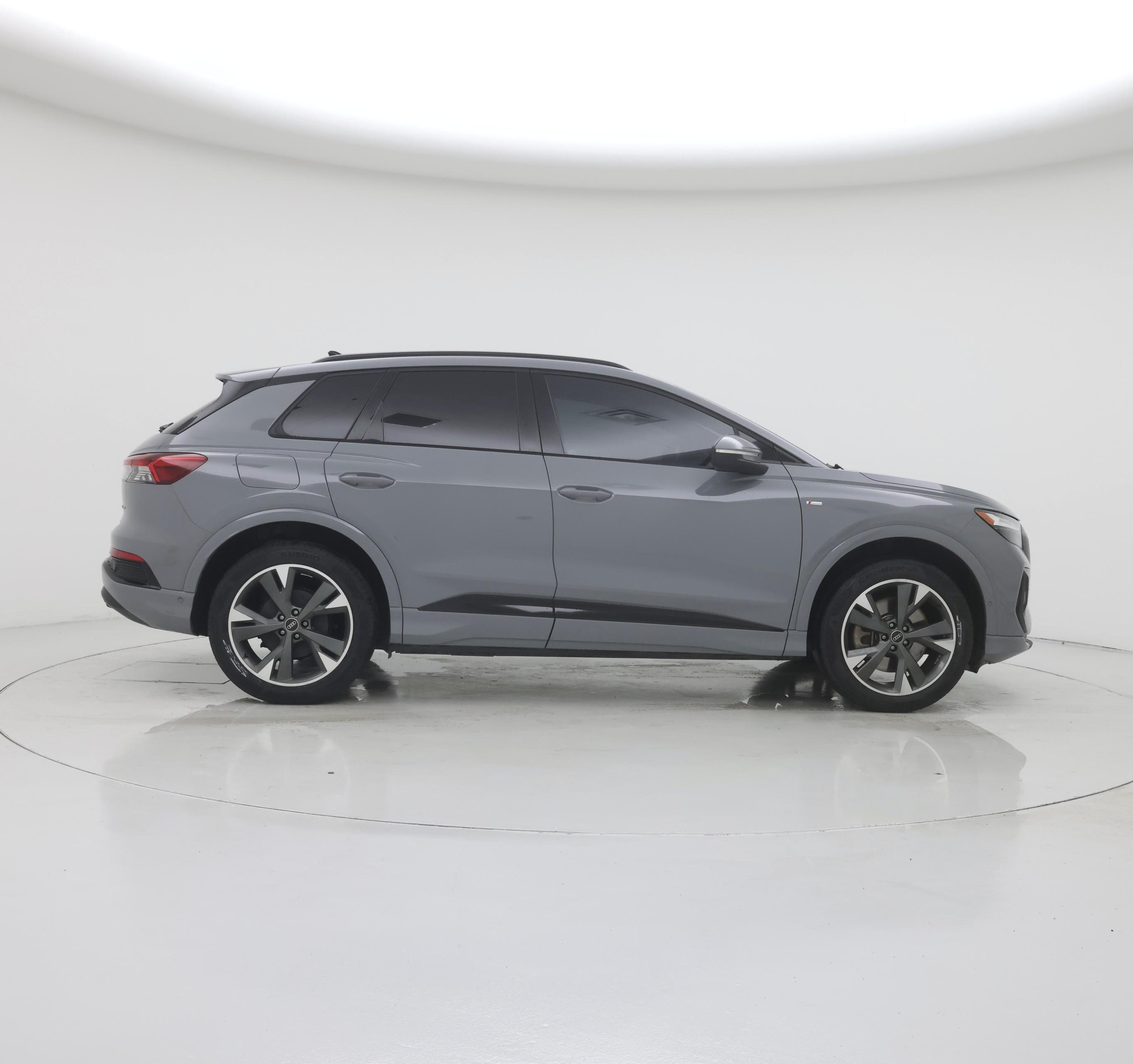 Thumbnail: 2024 Audi Q4 e-tron - 7