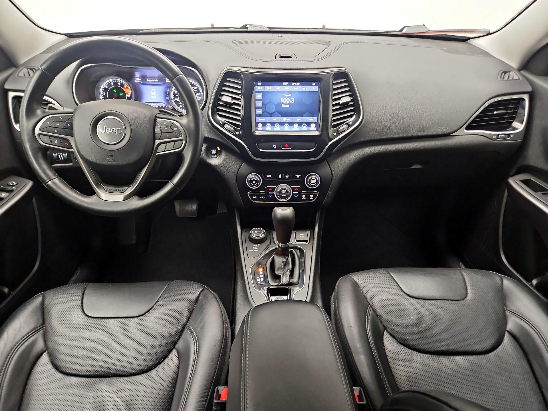 Thumbnail: 2020 Jeep Cherokee - 9