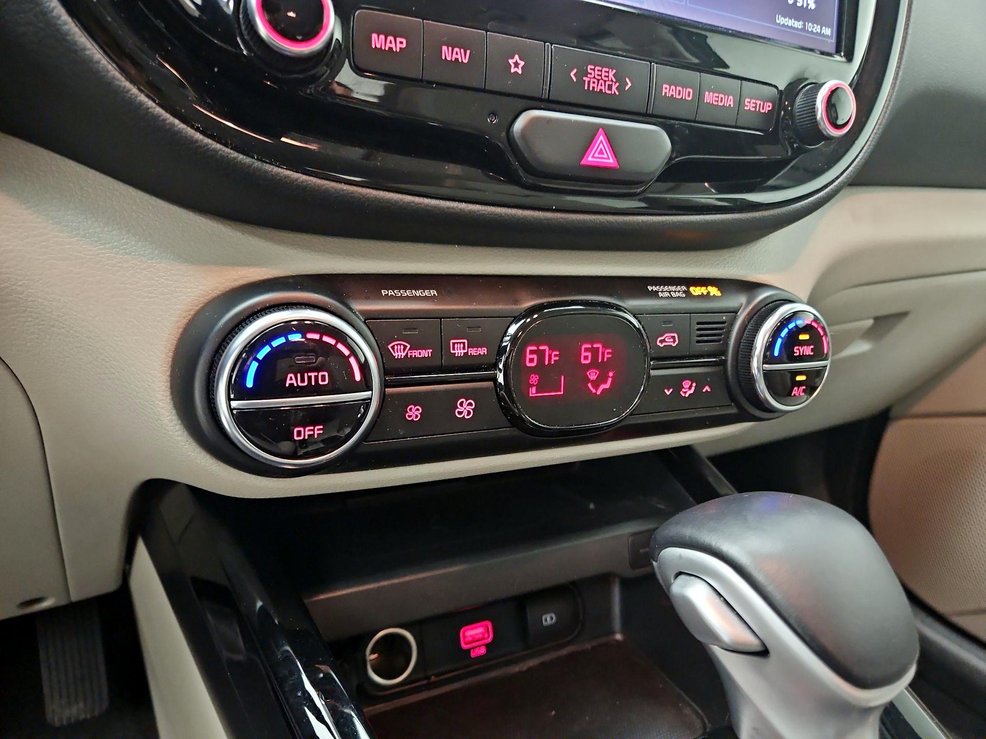 Thumbnail: 2020 Kia Soul - 17