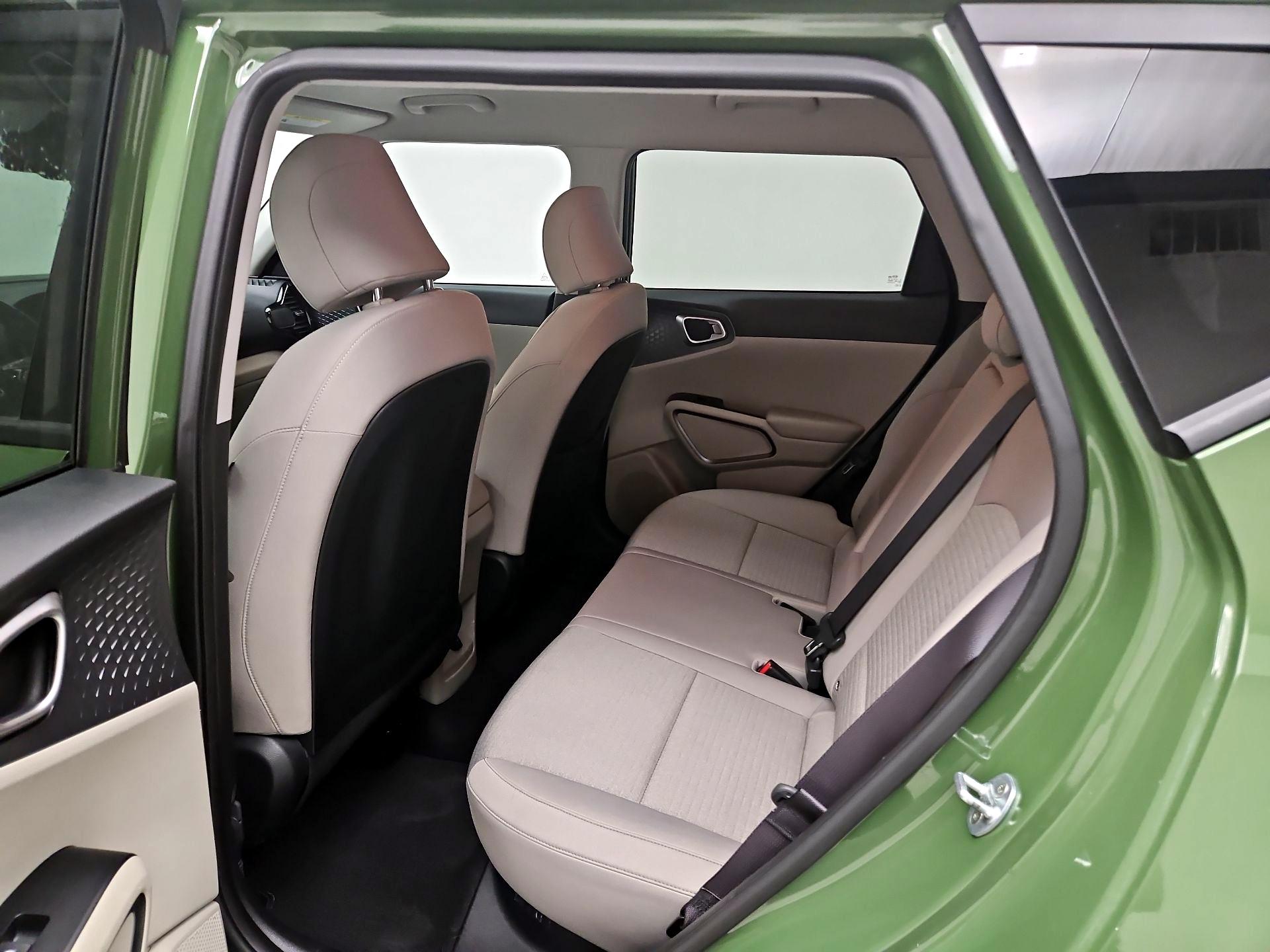 Thumbnail: 2020 Kia Soul - 20