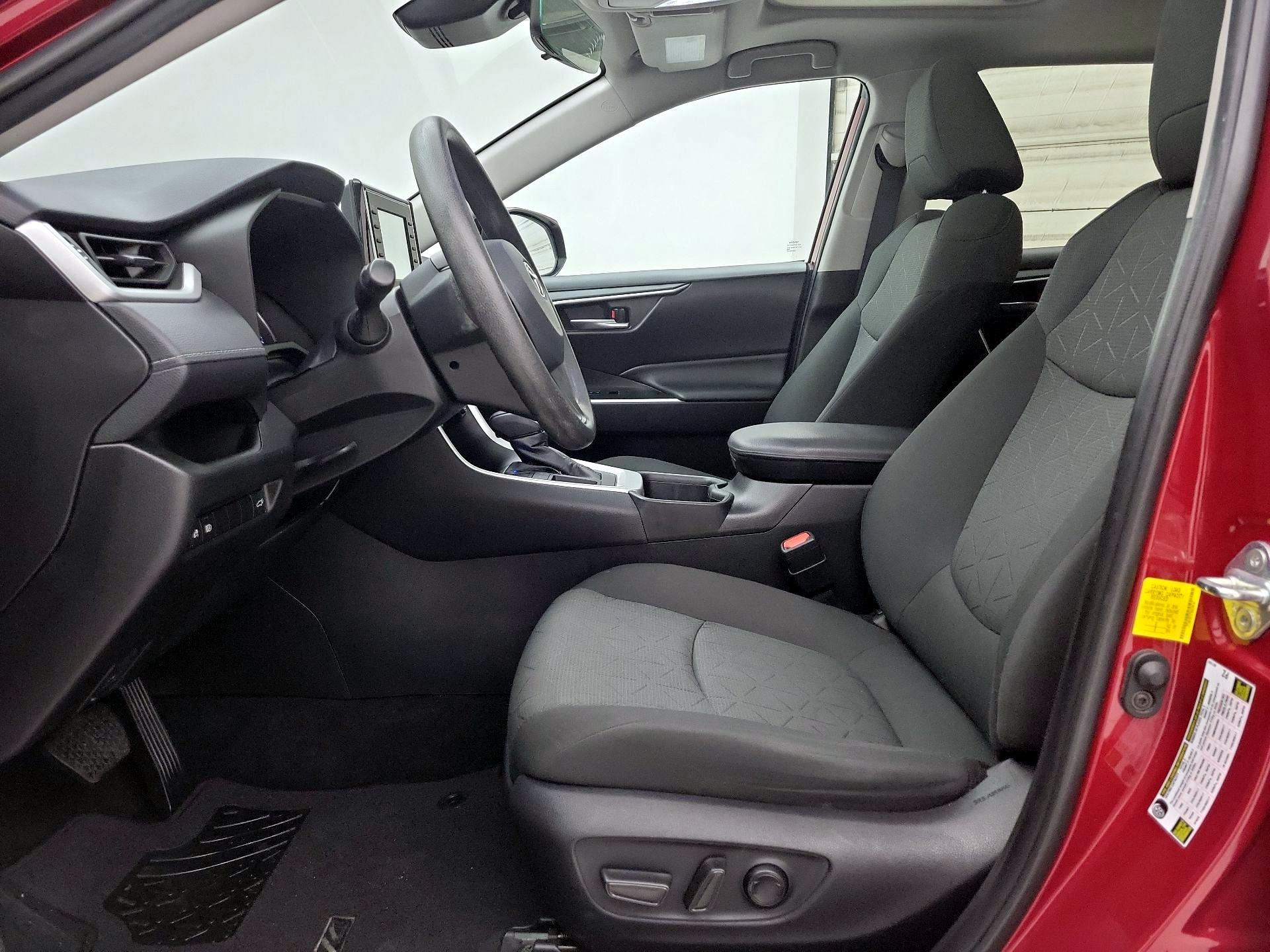 Thumbnail: 2022 Toyota RAV4 - 11