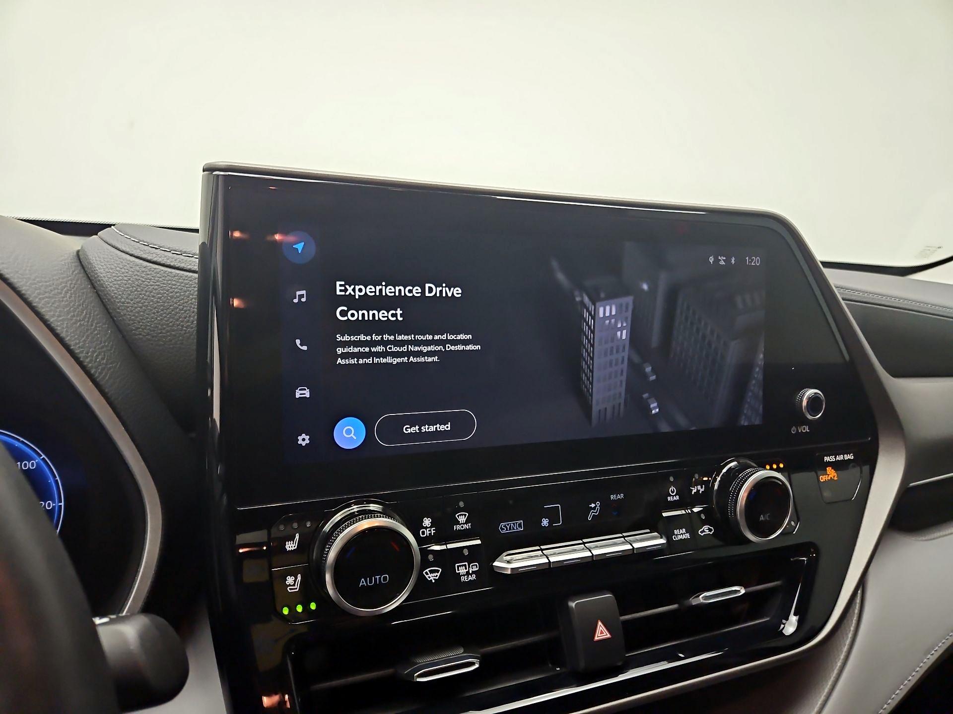 Thumbnail: 2023 Toyota Highlander - 14