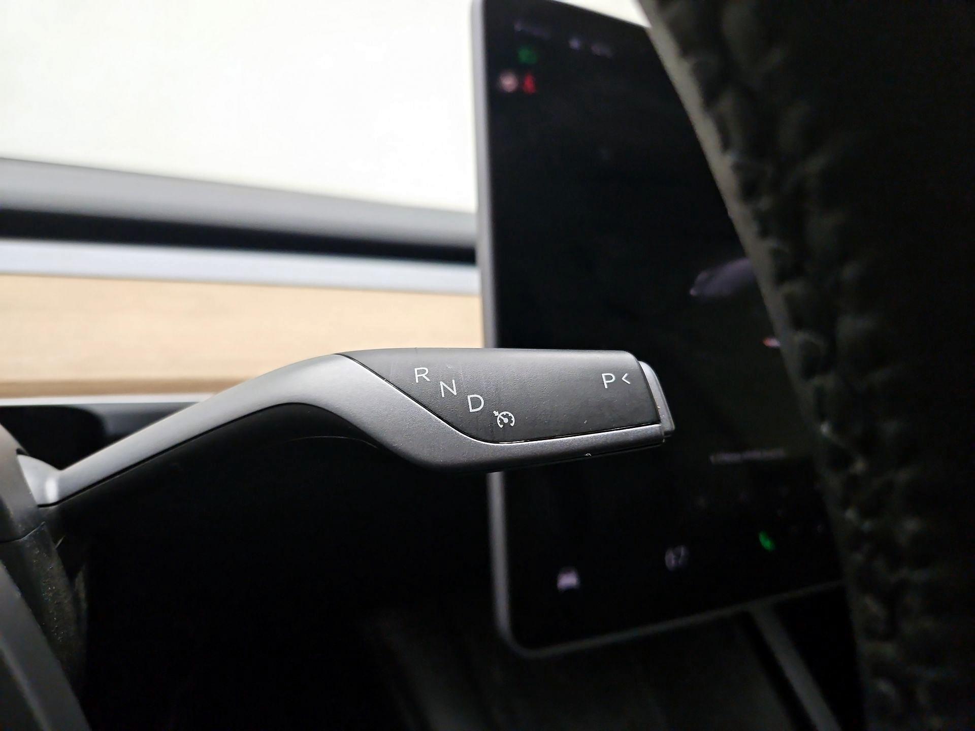 Thumbnail: 2024 Tesla Model Y - 17