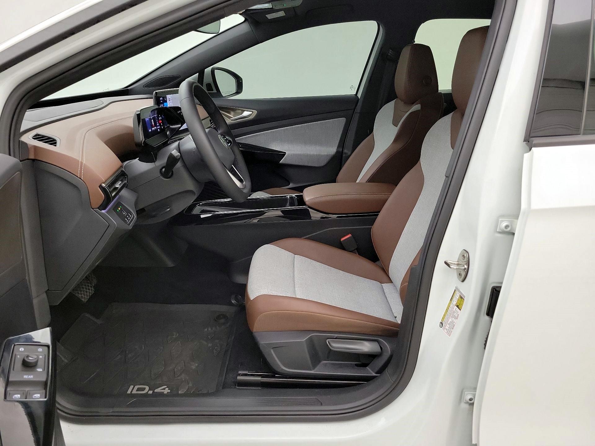 Thumbnail: 2023 Volkswagen ID.4 - 9