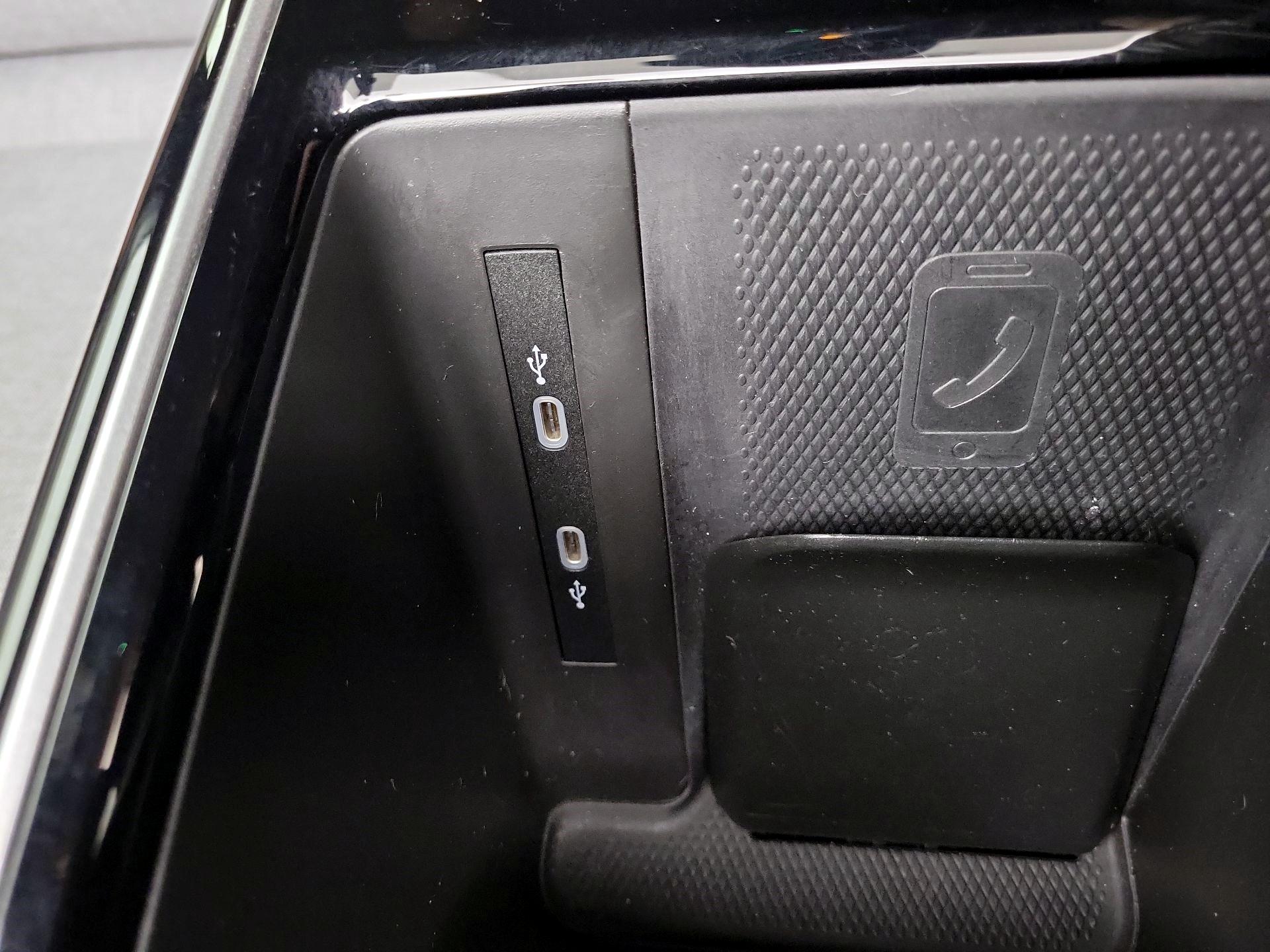 Thumbnail: 2023 Volkswagen ID.4 - 17