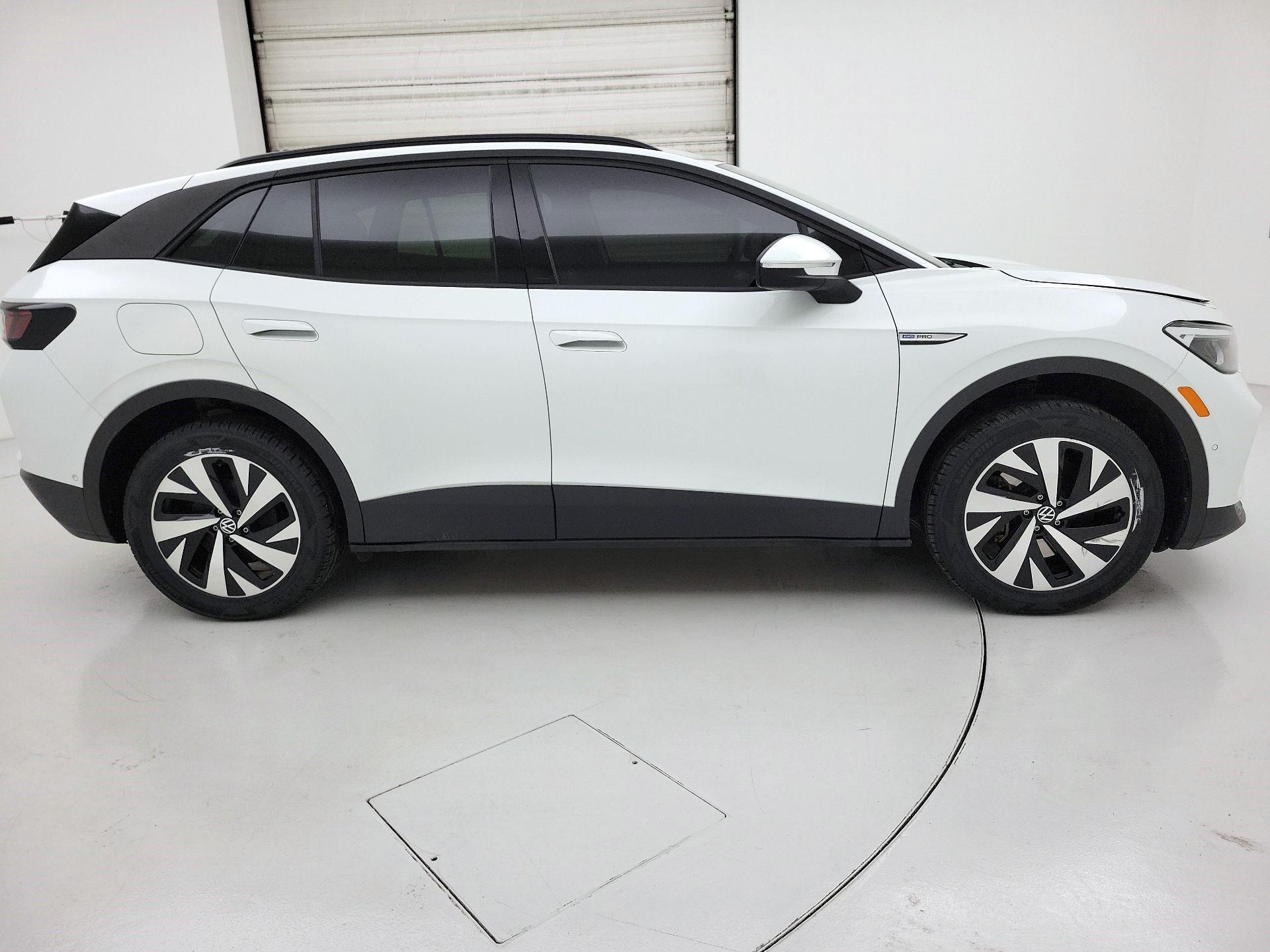 Thumbnail: 2023 Volkswagen ID.4 - 4