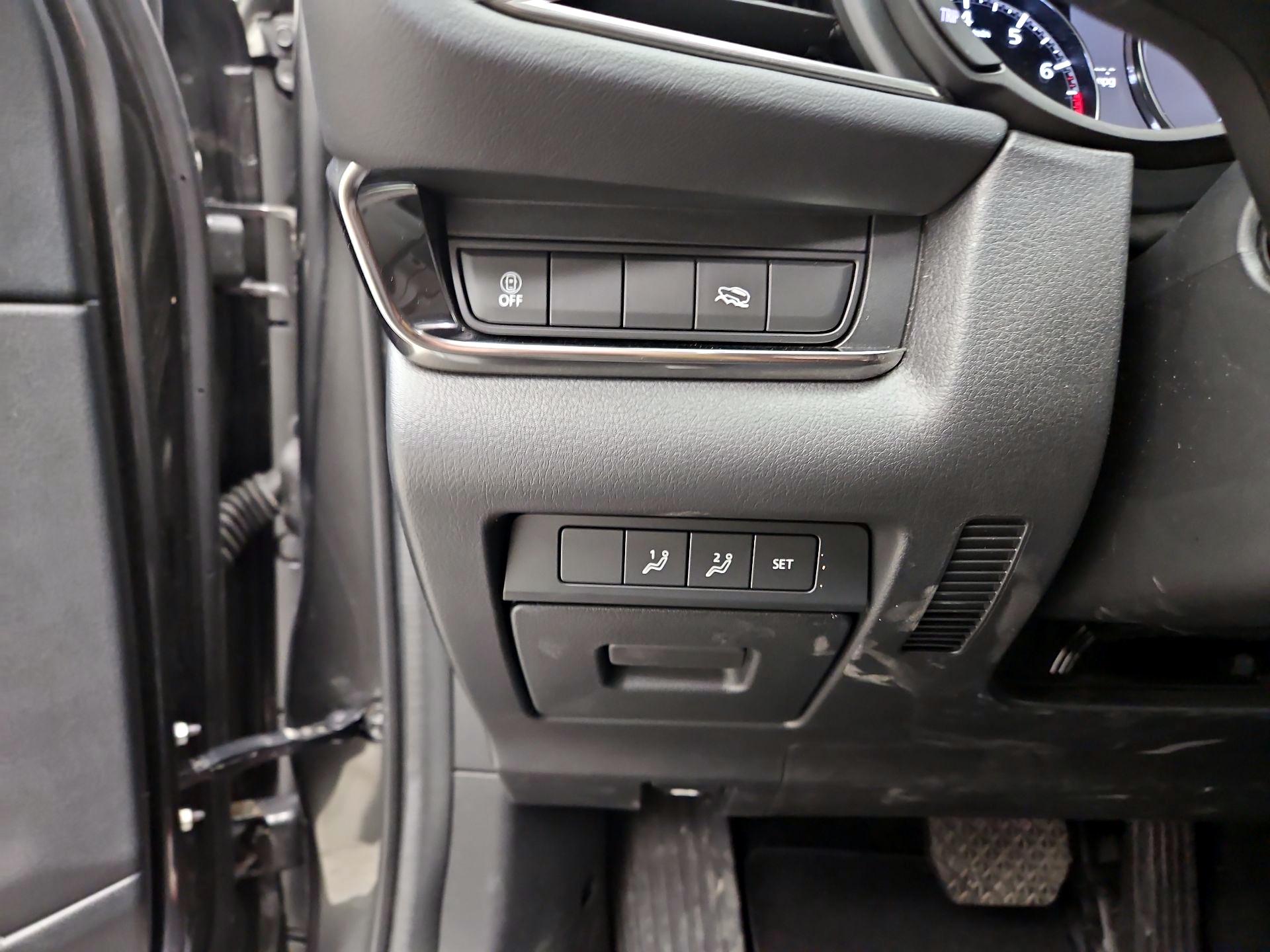 Thumbnail: 2023 Mazda CX-30 - 13