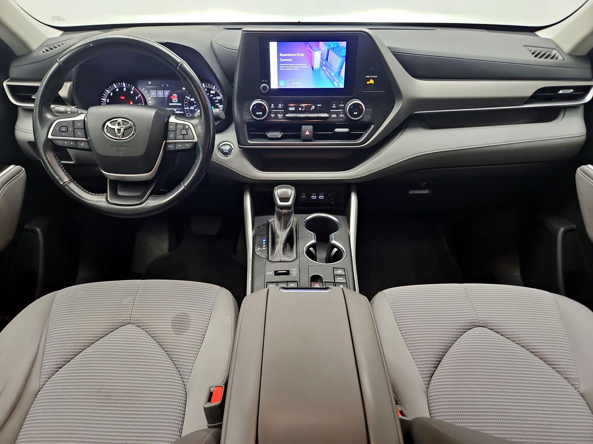 Thumbnail: 2023 Toyota Highlander - 9