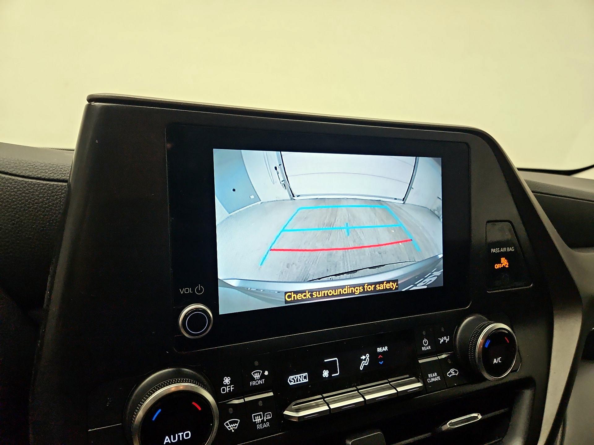 Thumbnail: 2023 Toyota Highlander - 14