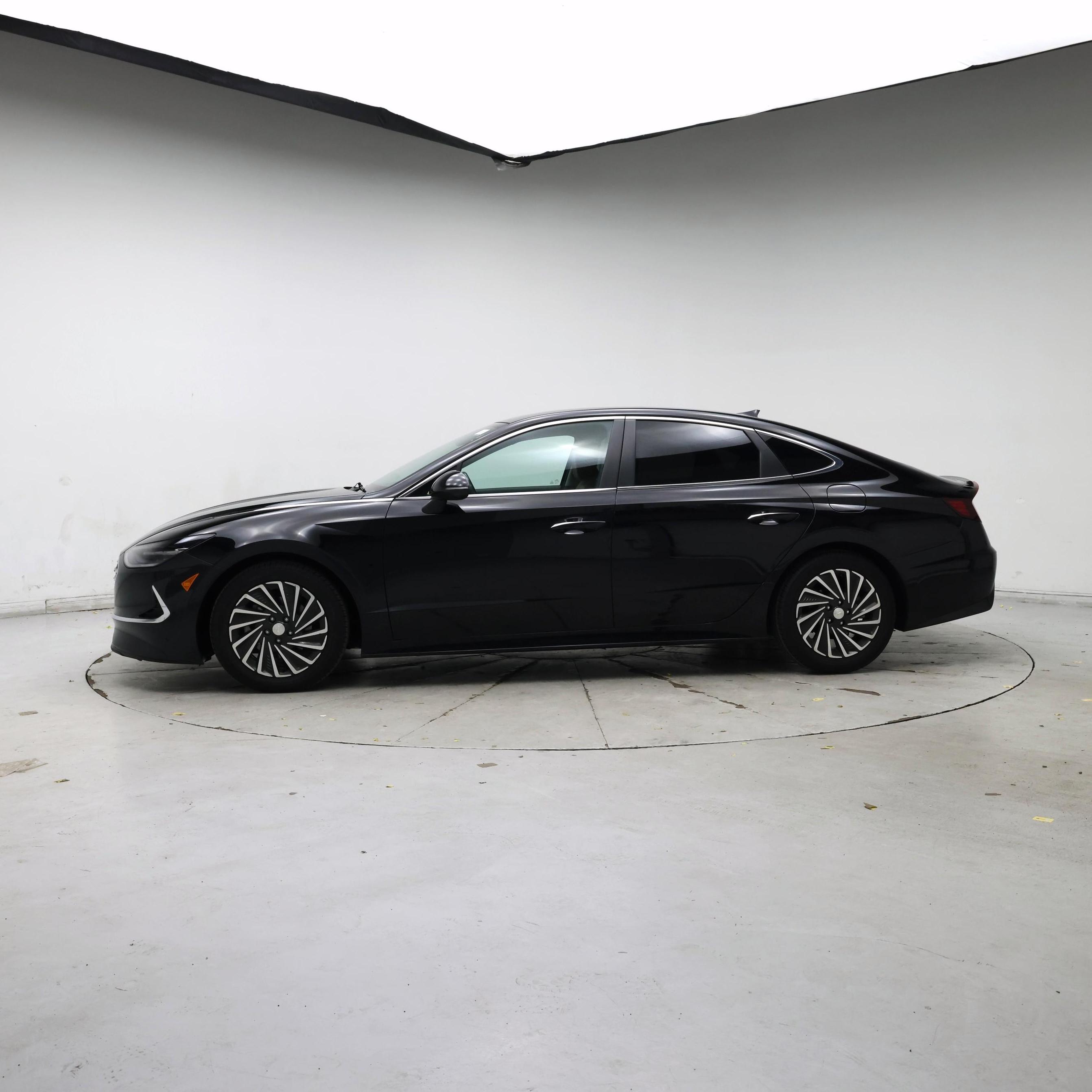 Thumbnail: 2021 Hyundai Sonata - 3