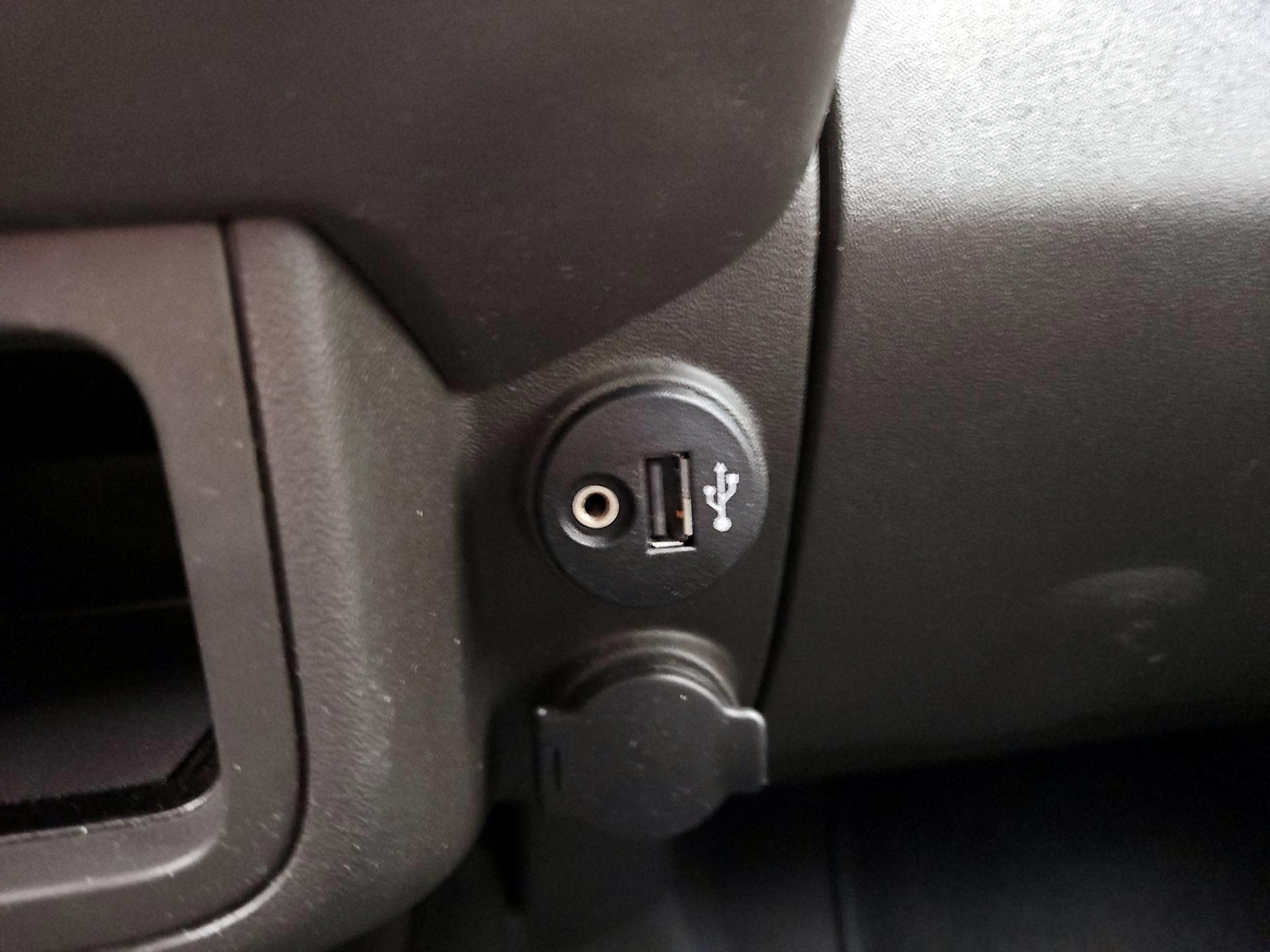 Thumbnail: 2019 Nissan Frontier - 18