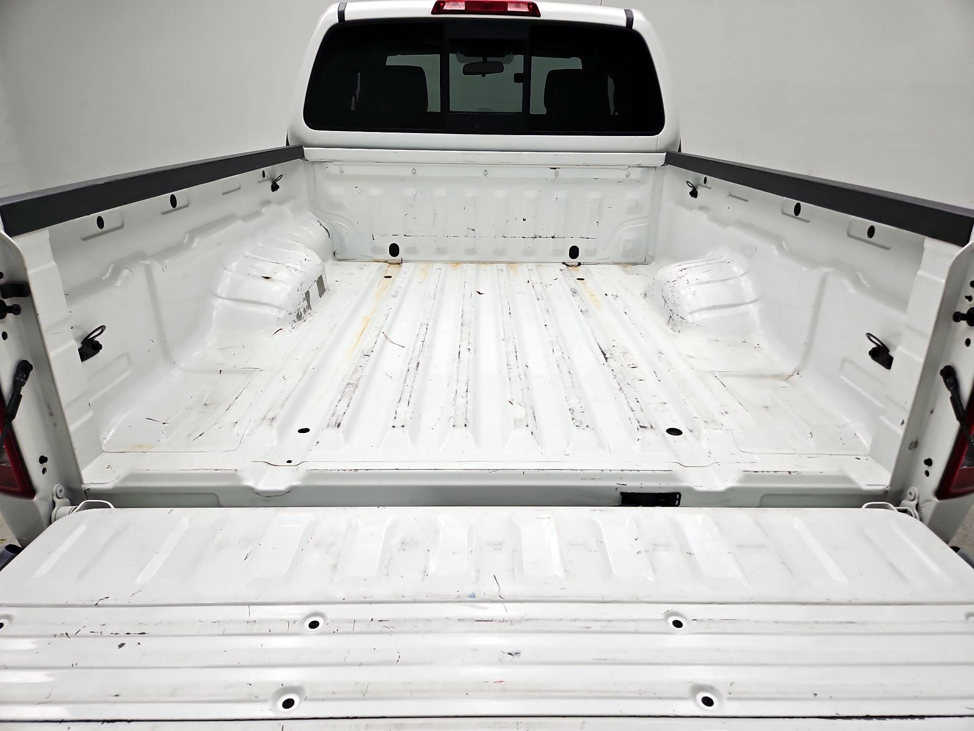 Thumbnail: 2019 Nissan Frontier - 19